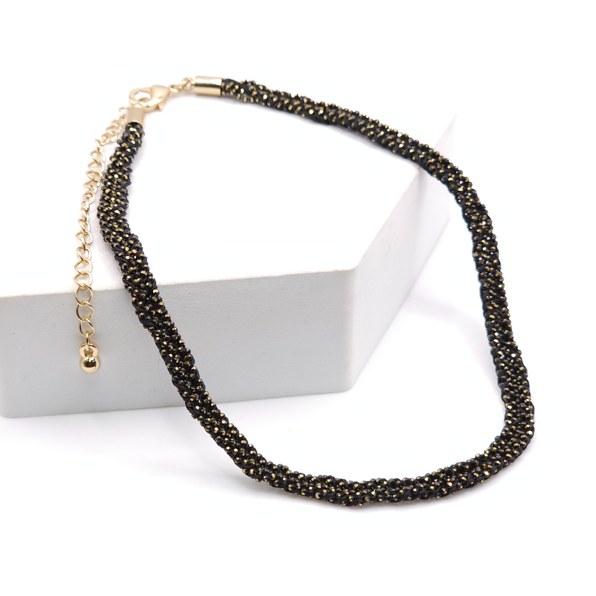 Dainty Choker