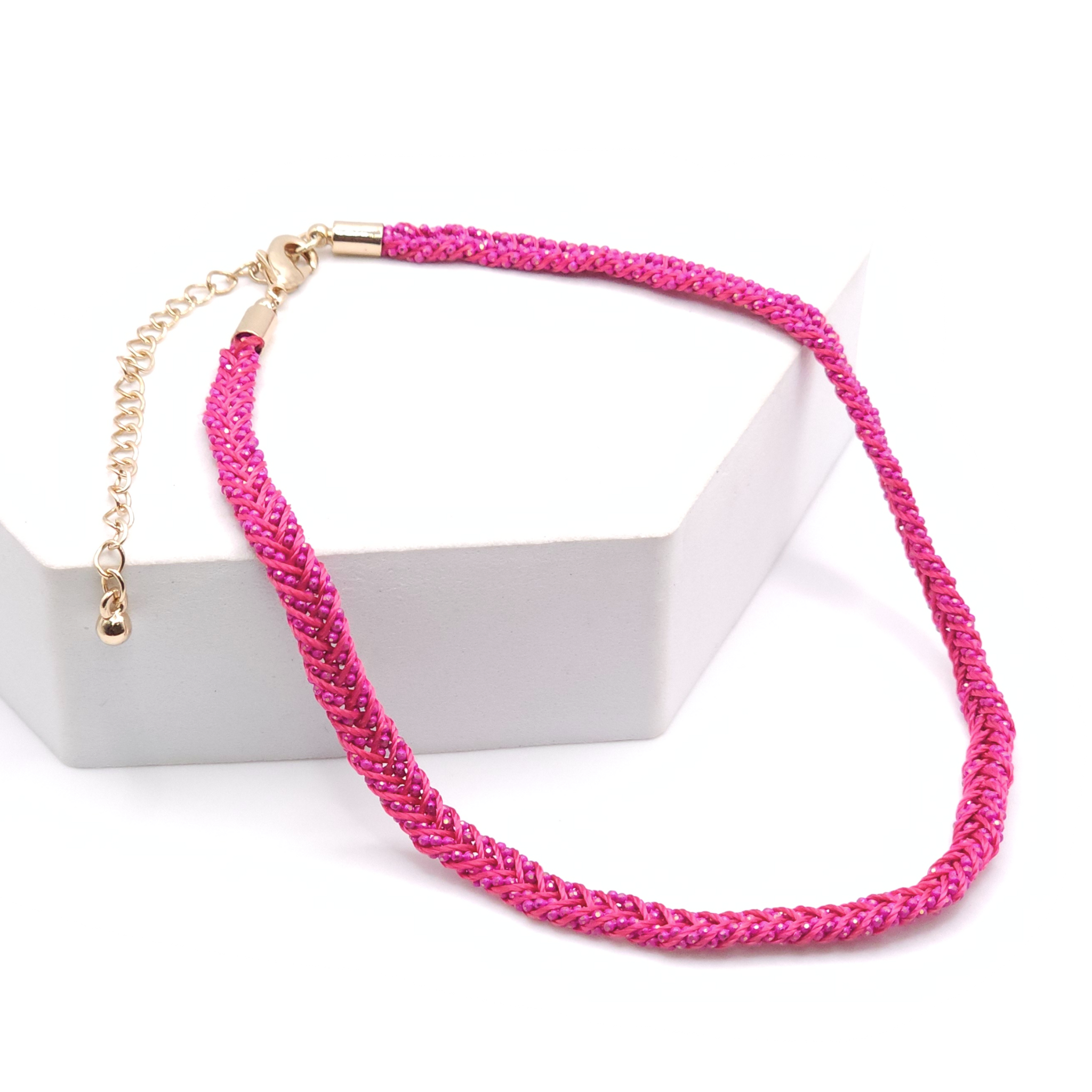 Dainty Choker - Fucia