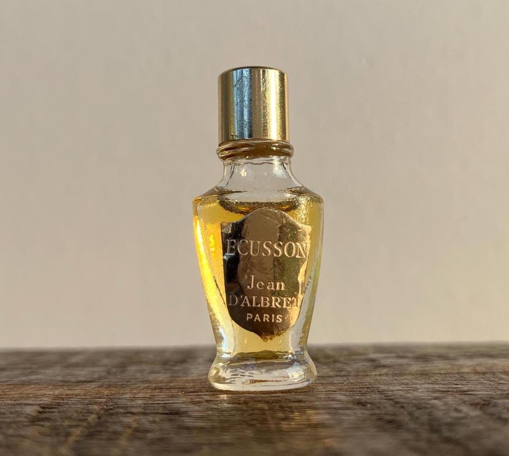 Vintage Jean D'Albret Ecusson Body Nectar  1 oz Rare French Fragrance