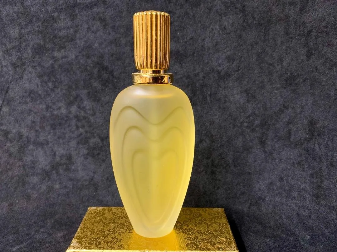100ml Escada EDT Margaretha Ley $275.jpg