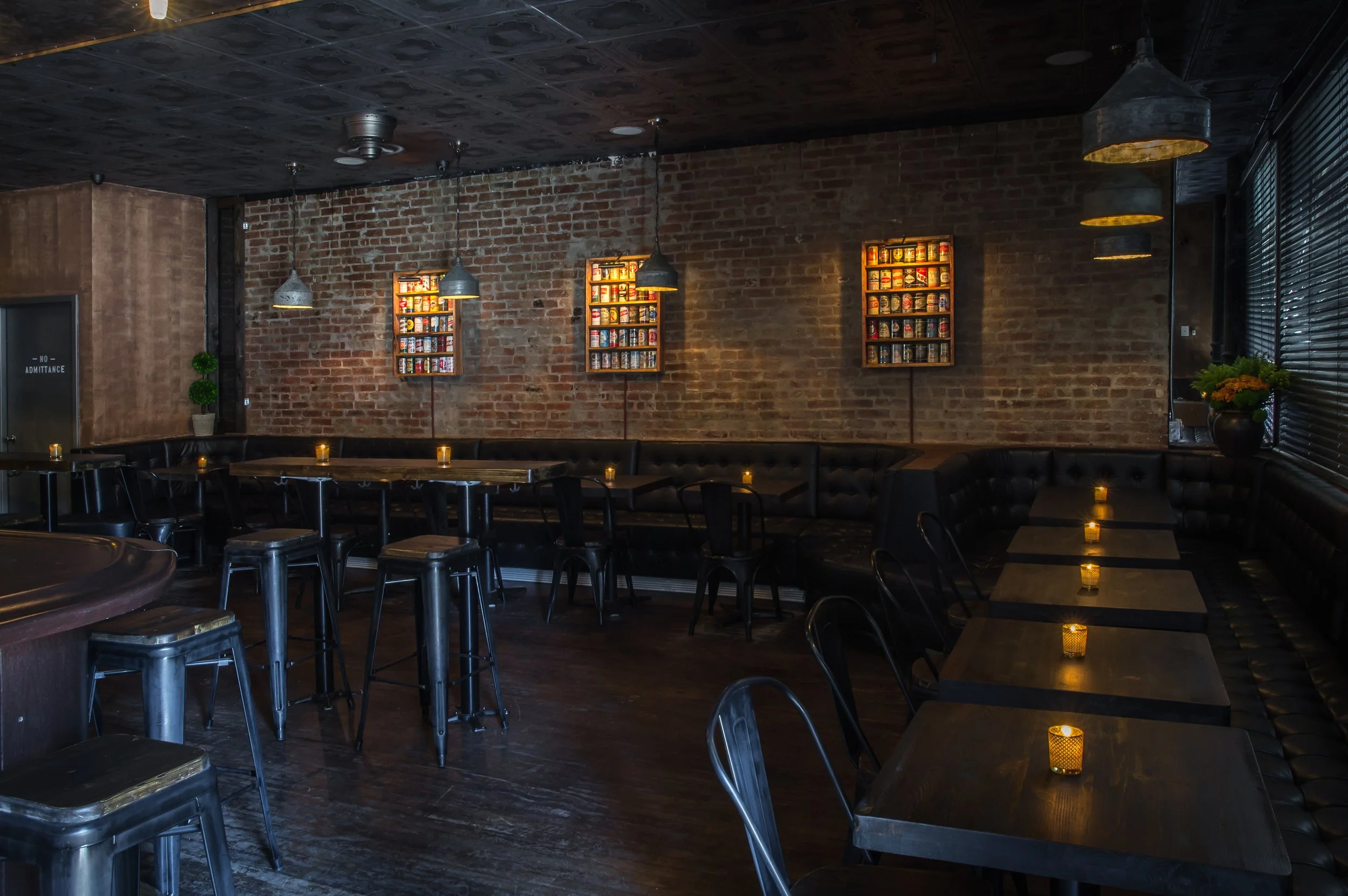 BOILERMAKER_0922_interior_Wagtouicz_23.jpg