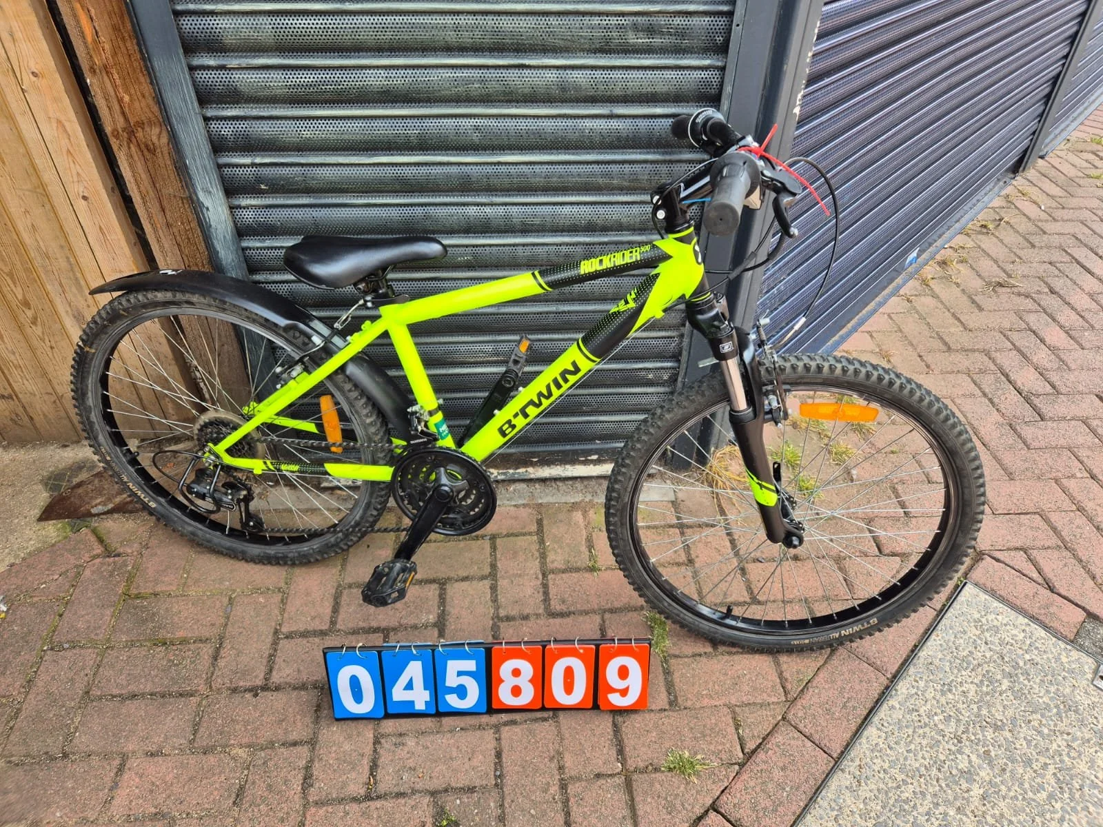 Btwin - Green & Black, 14" Frame