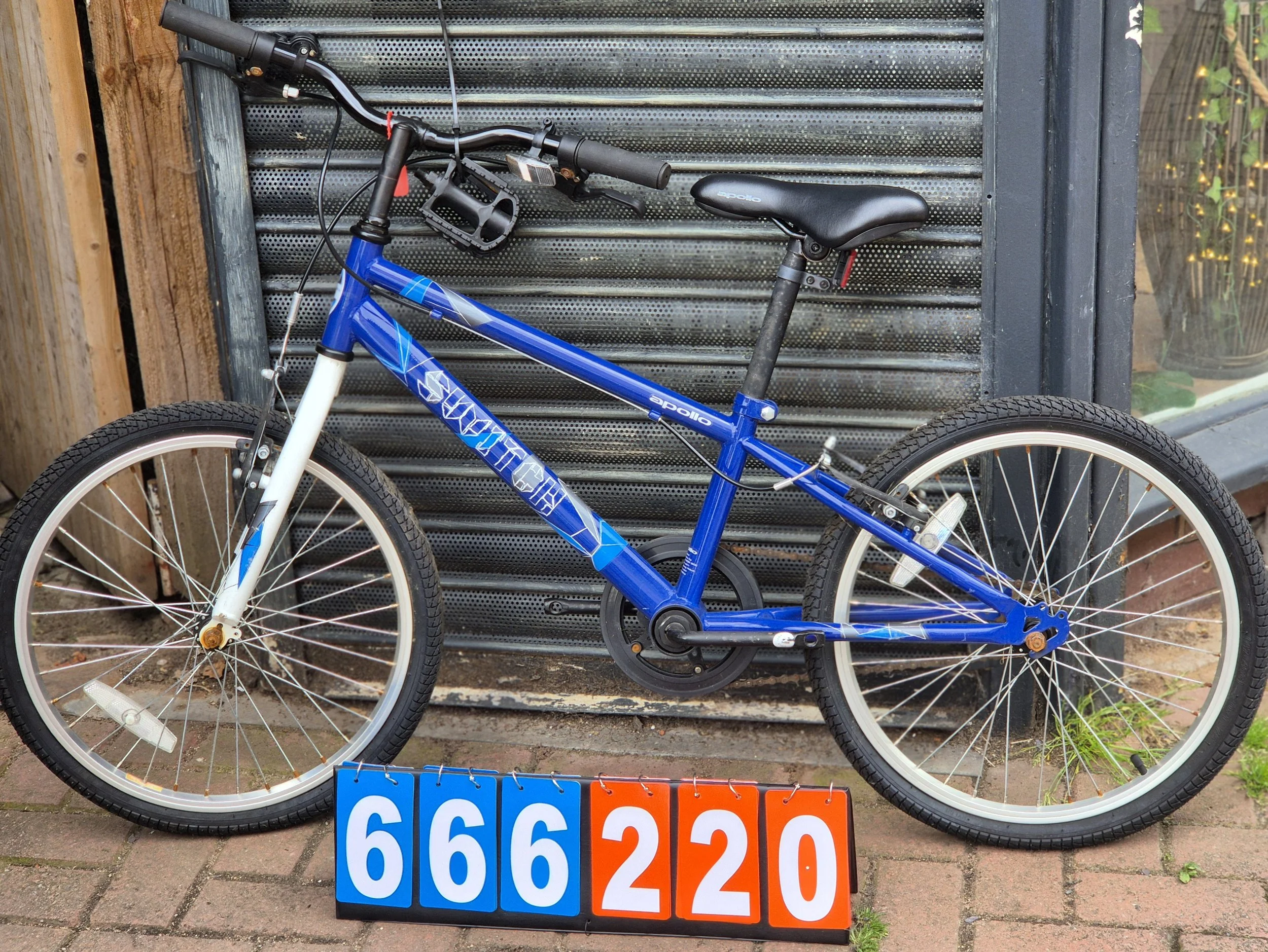Apollo  Trail Bike Switch - Blue, 10" Frame