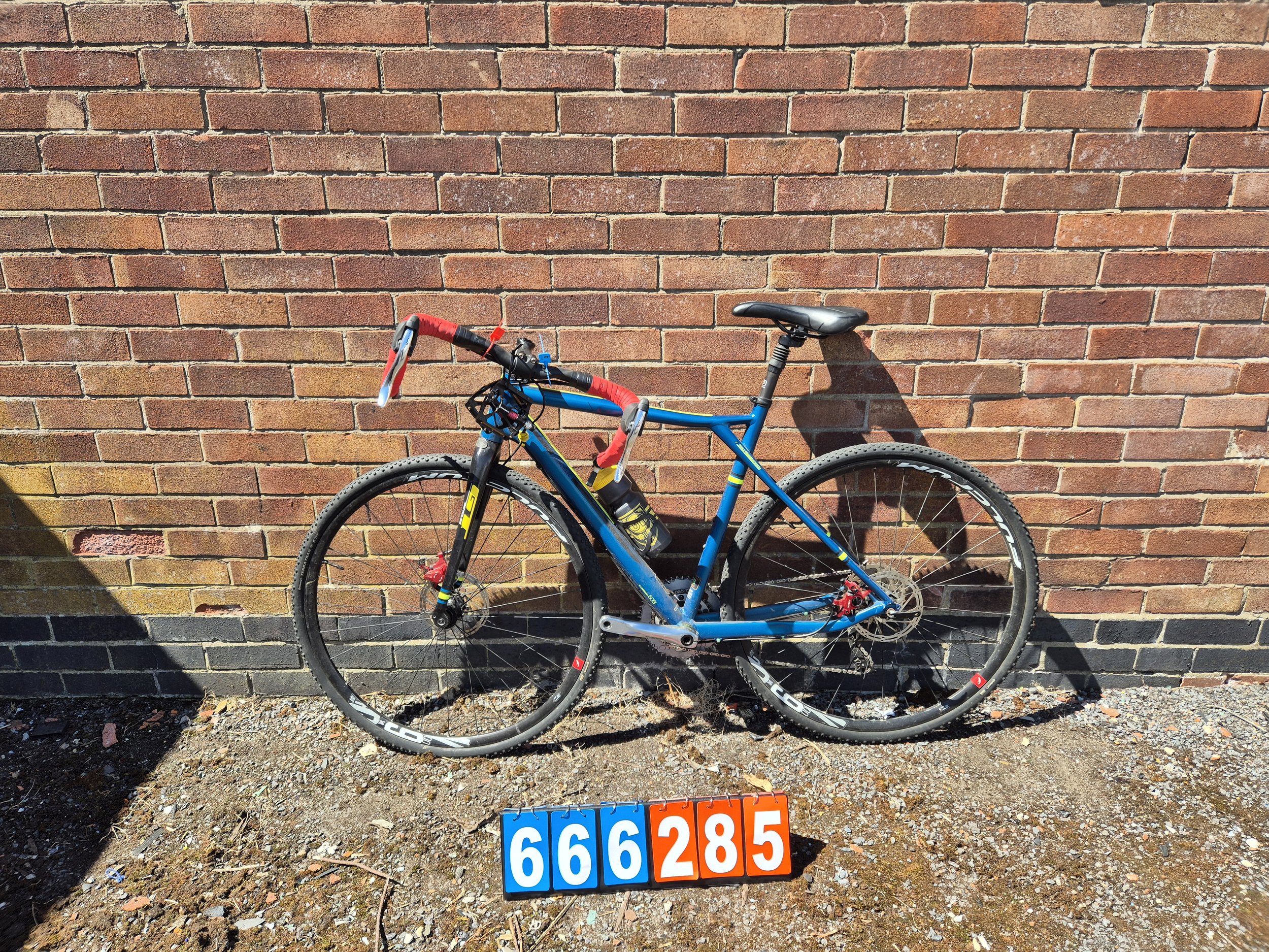 GTII Grade Gravel Bike - Deep Sea Blue, 21.5" frame - similar bikes on eBay for over £300