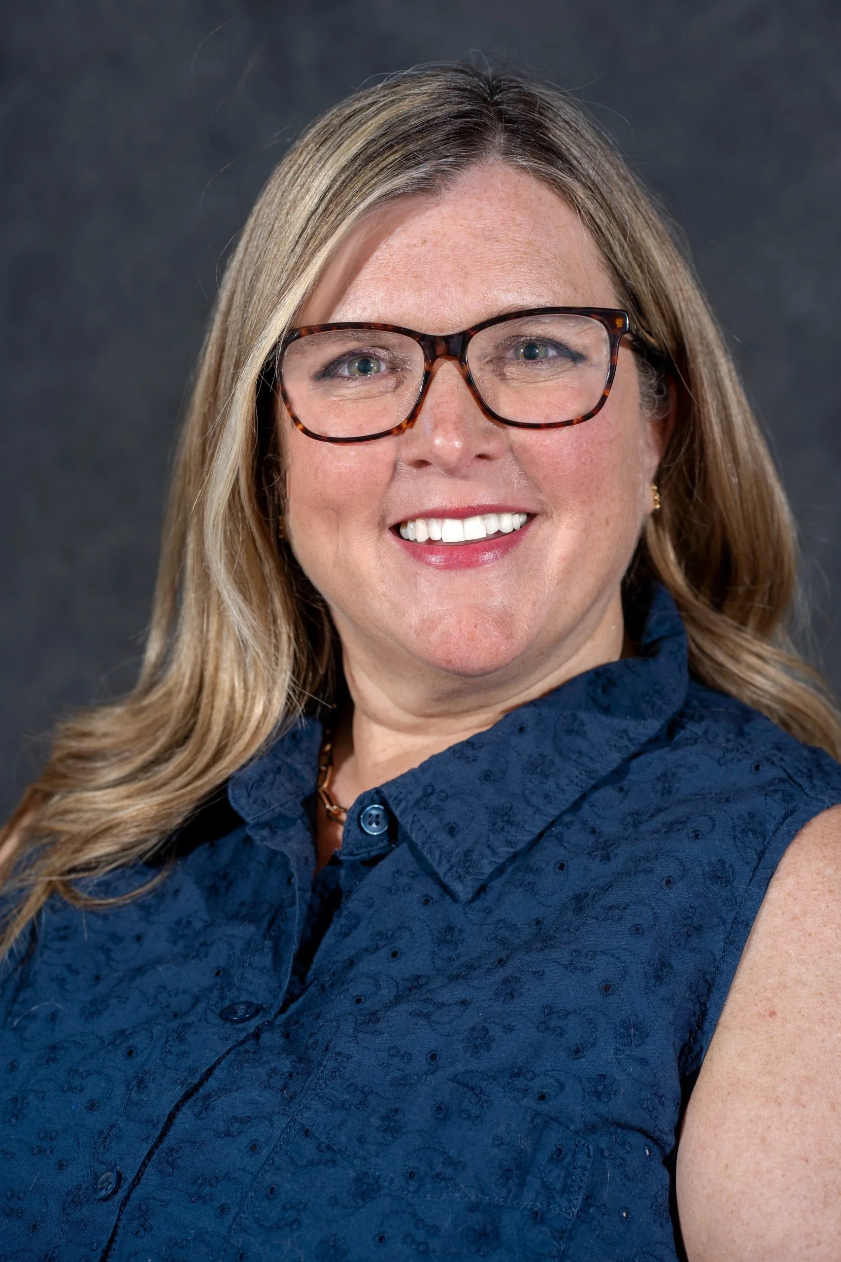 Erin Wills headshot.