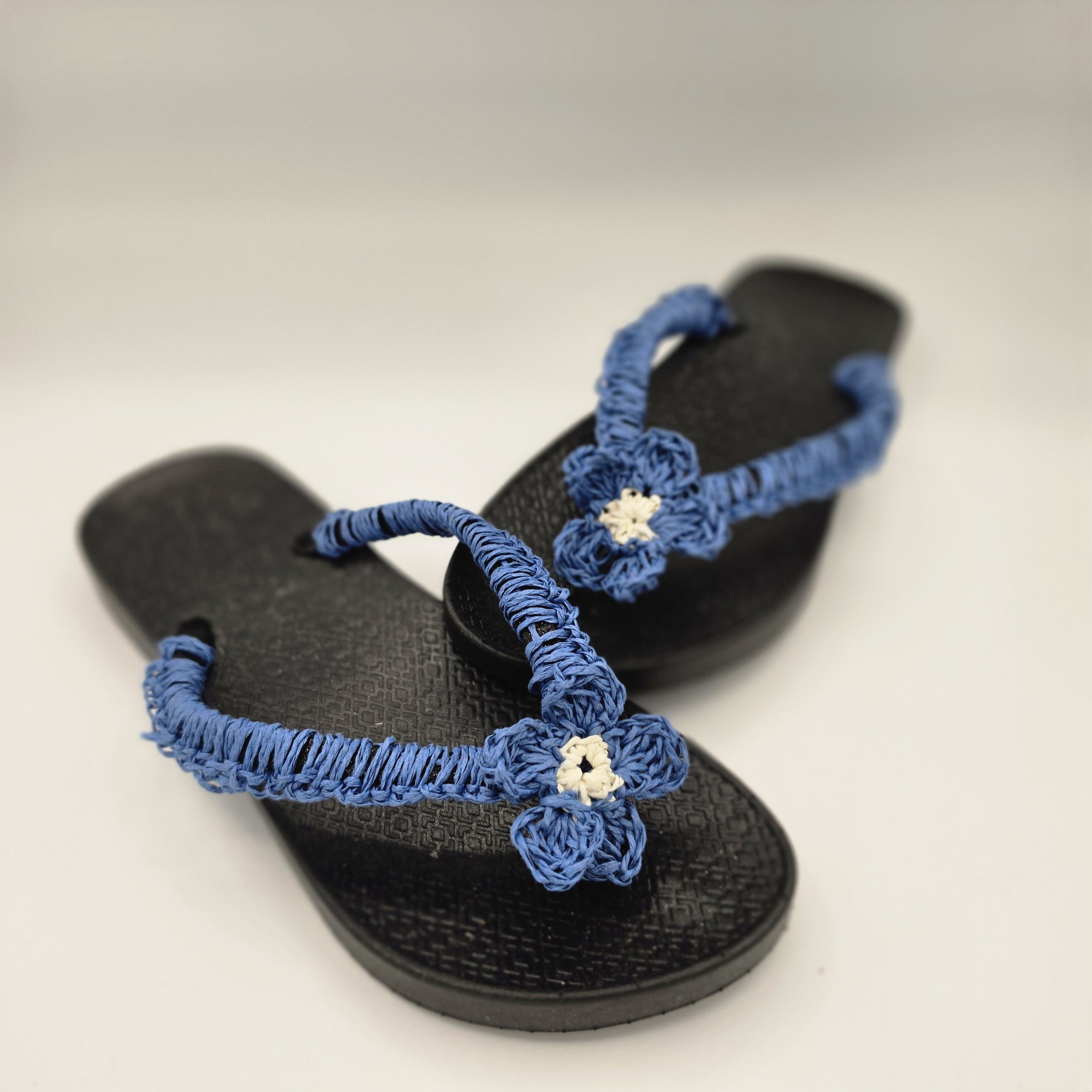 Blue Raffia flower