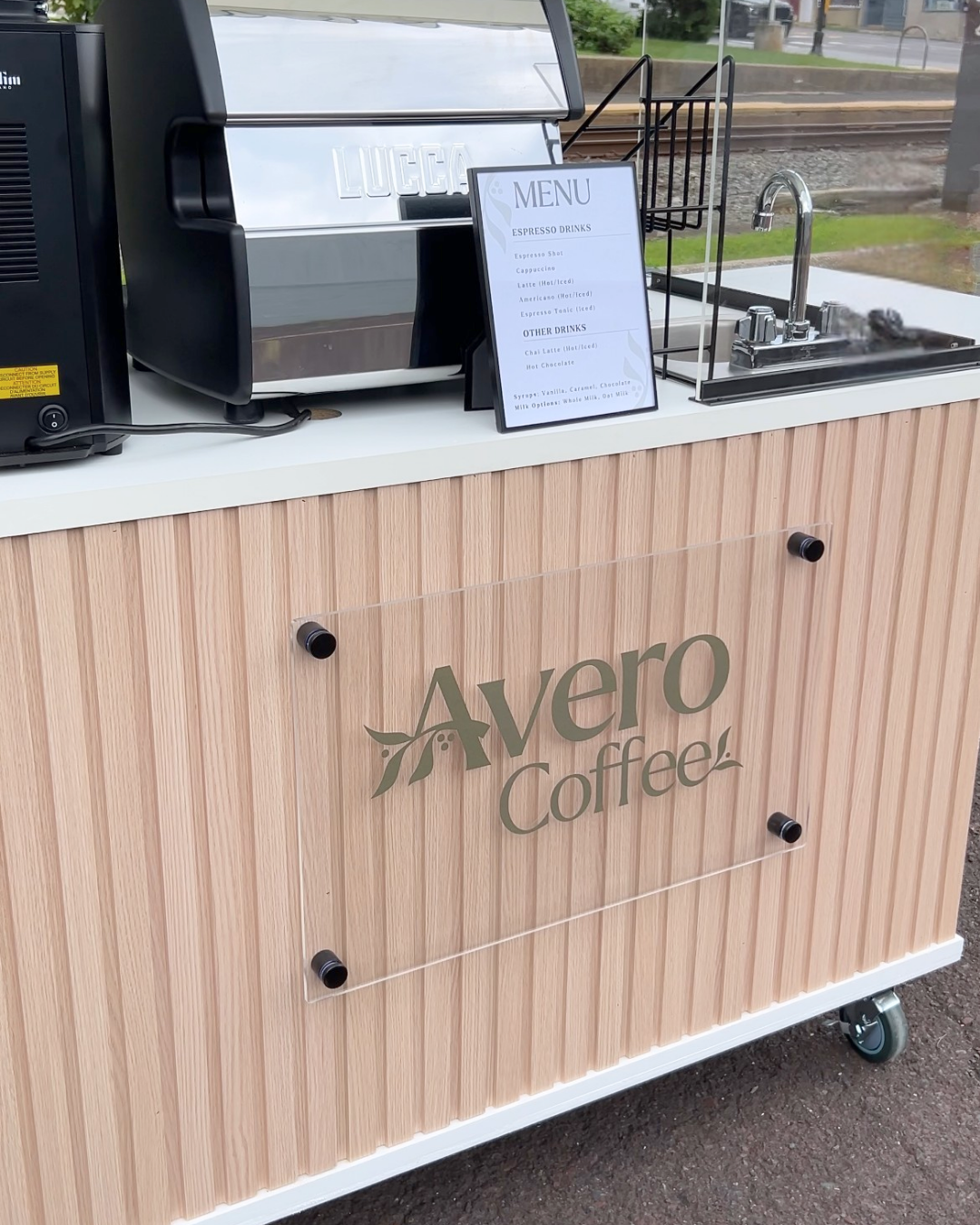 Image of the Avero Coffee cart