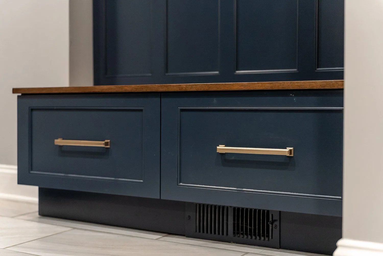 Mudroom Bench Bottom.jpg