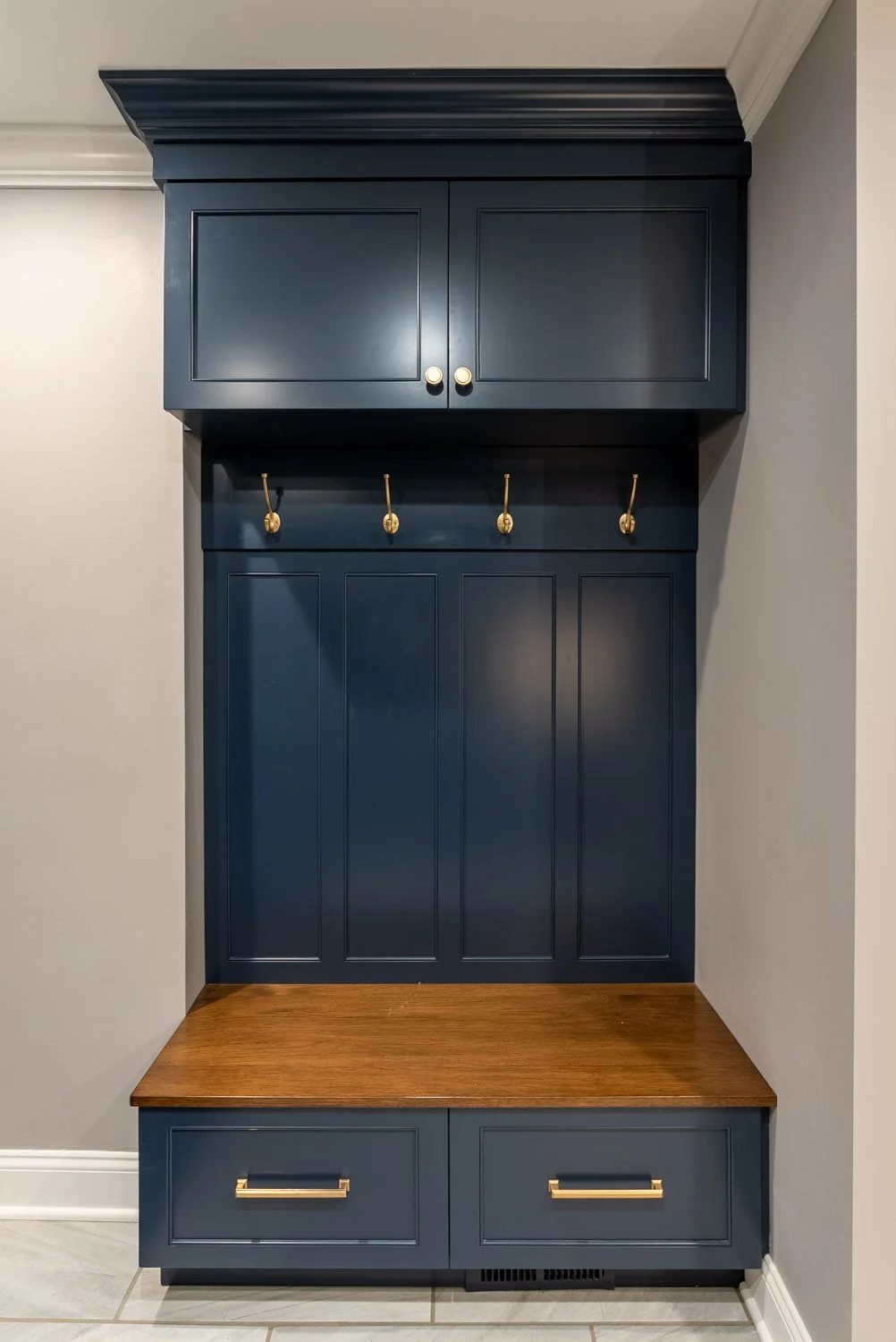 Mudroom Bench.jpg
