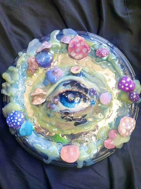 grey mushroom eye.jpg