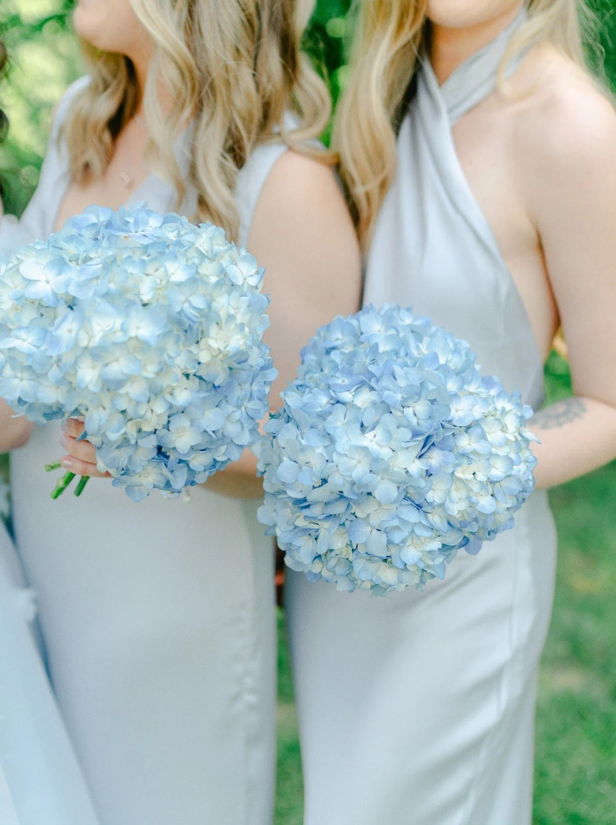 bridesmaids-bouquets.jpg