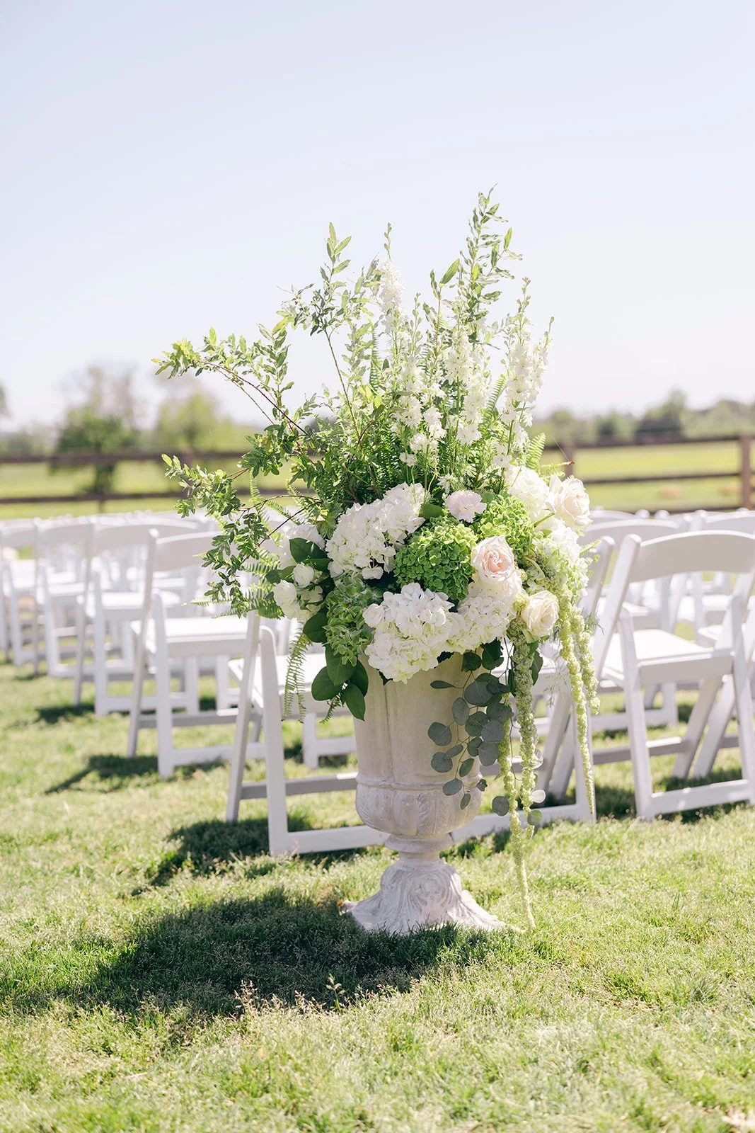 202605_MaryStewart_Drew_Wedding_017_websize.jpg