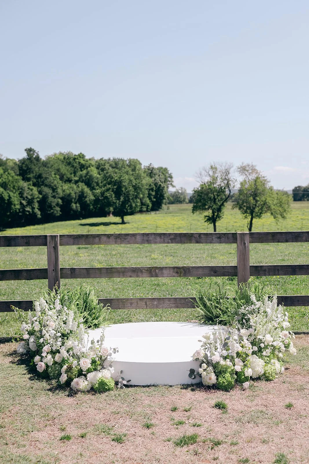 202605_MaryStewart_Drew_Wedding_018_websize.jpg