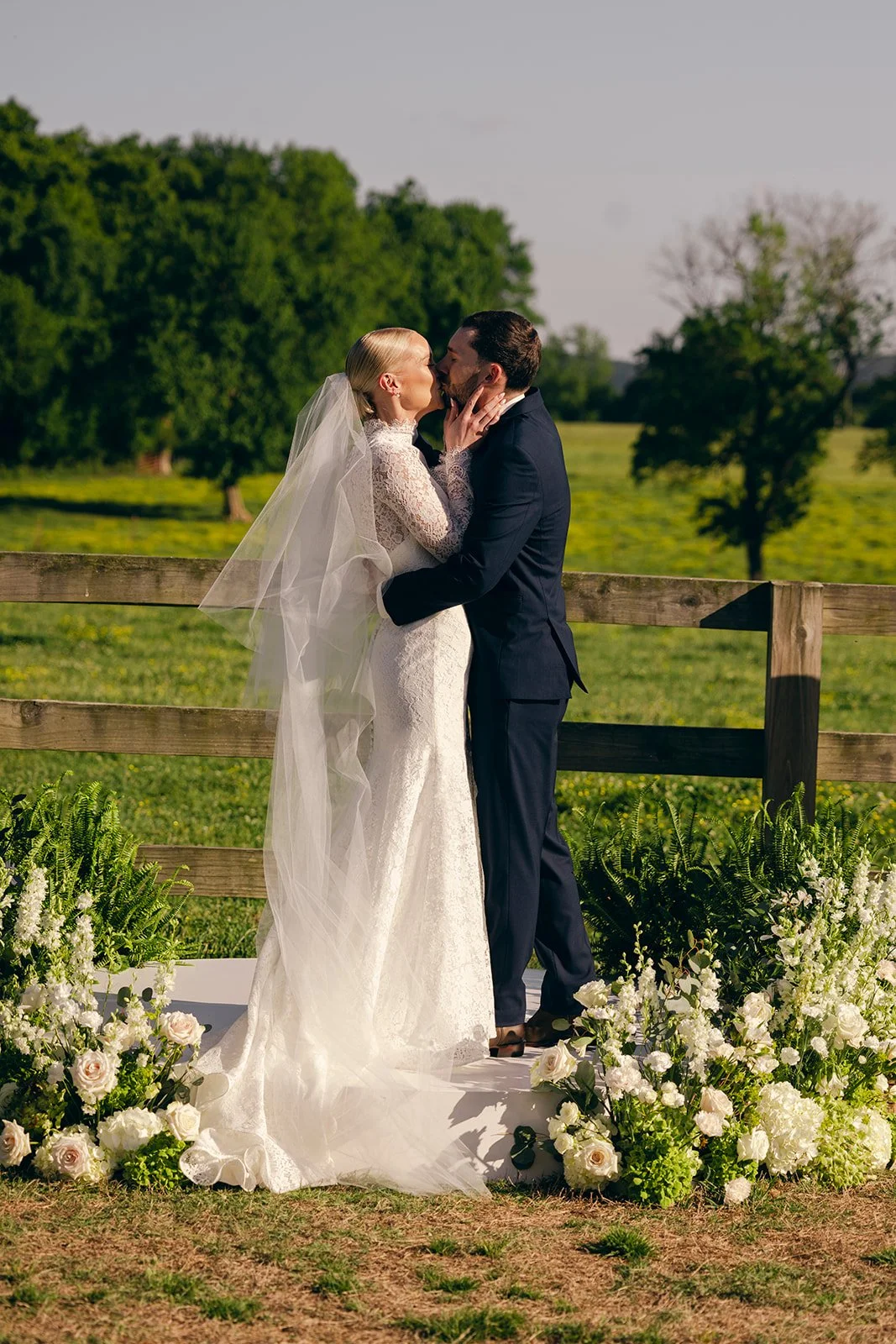 202605_MaryStewart_Drew_Wedding_254_websize.jpg