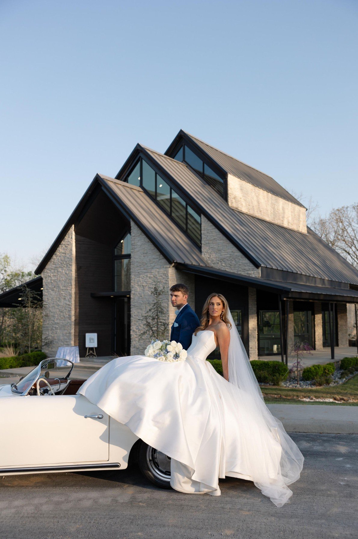 Shell-Kissed in Blue: Sydney &amp; Jade’s Elegant Spring Wedding at Osage House