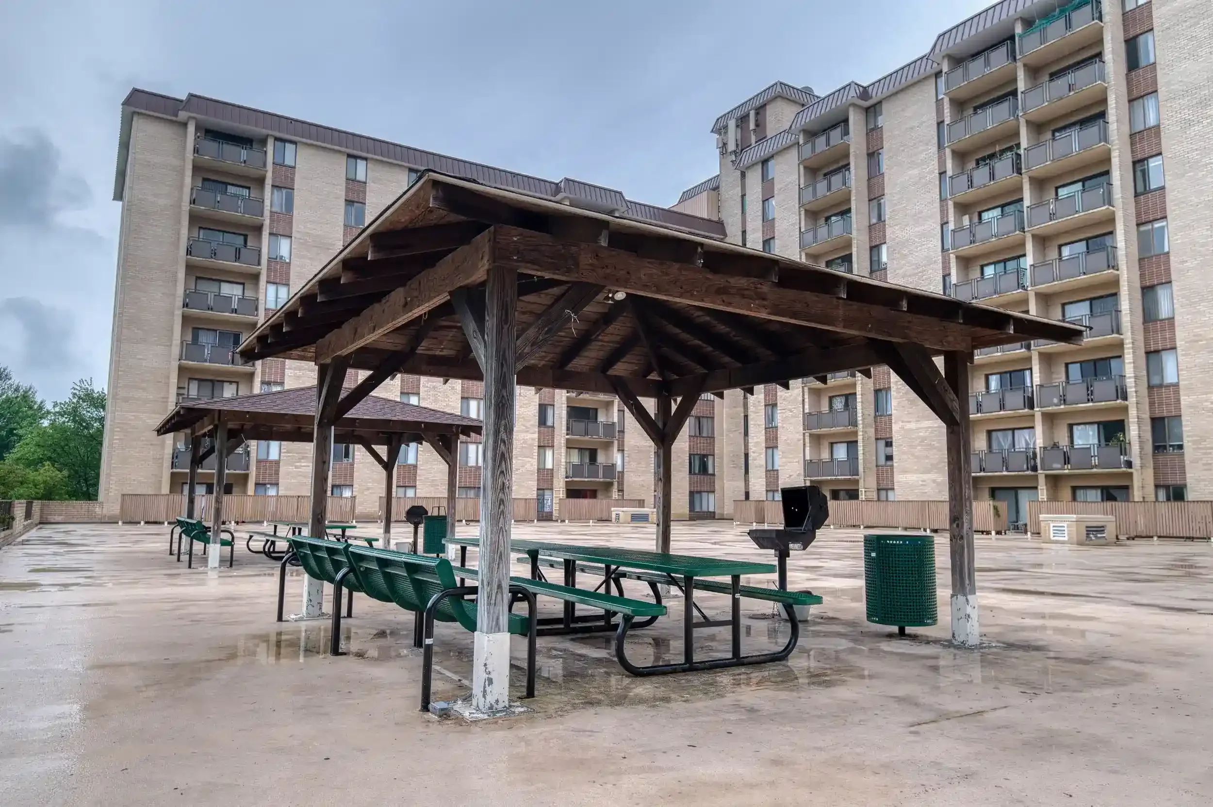 Gazebo – The Manchester shares a gazebo and barbecue area with The Arlington, free for residents.
