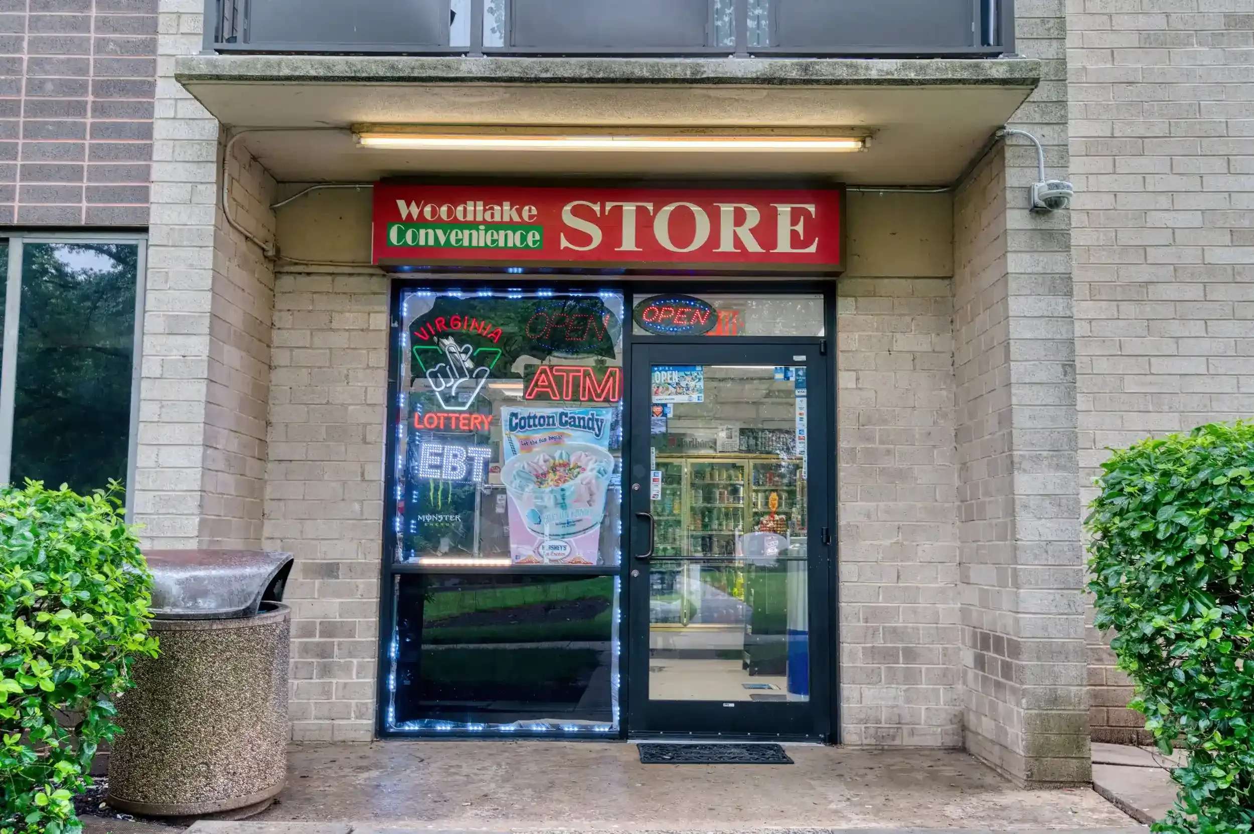 Convenience Store – The Woodlake Convenience Store lets residents shop for essentials without leaving the building.