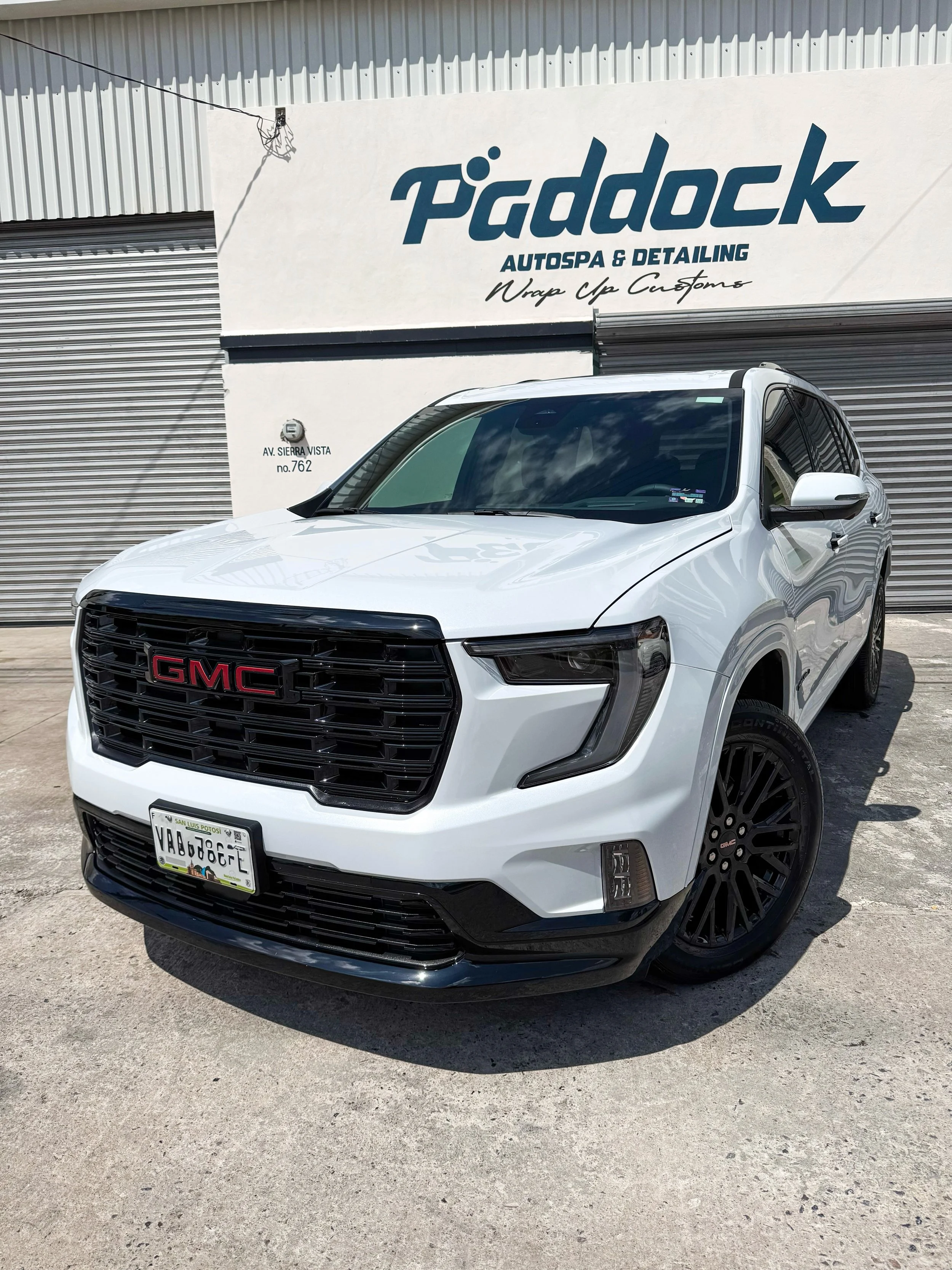 💠 CHROME DELETE 💠

Transforma por completo la apariencia de tu veh&iacute;culo con un acabado negro gloss de aspecto OEM, eliminando todos los detalles cromados y complement&aacute;ndolo con protecci&oacute;n t&eacute;rmica de &uacute;ltima generac