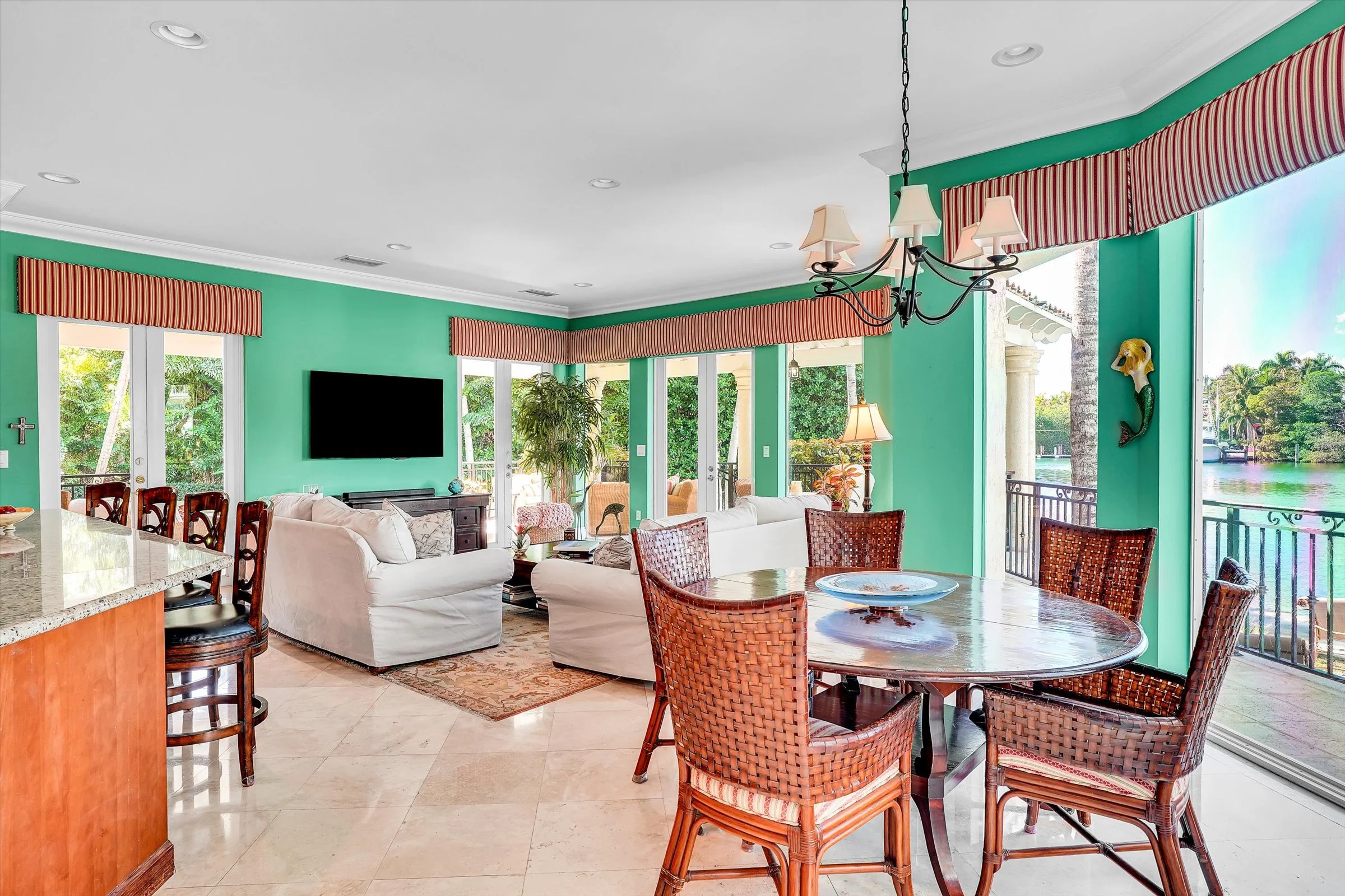 081-550 Harbor Dr Key-76.jpg