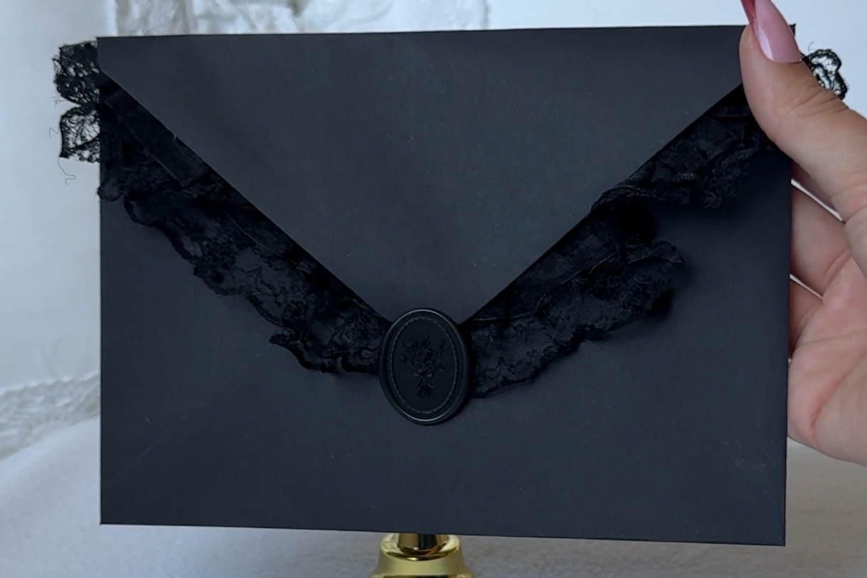 Raven Lace - Envelope