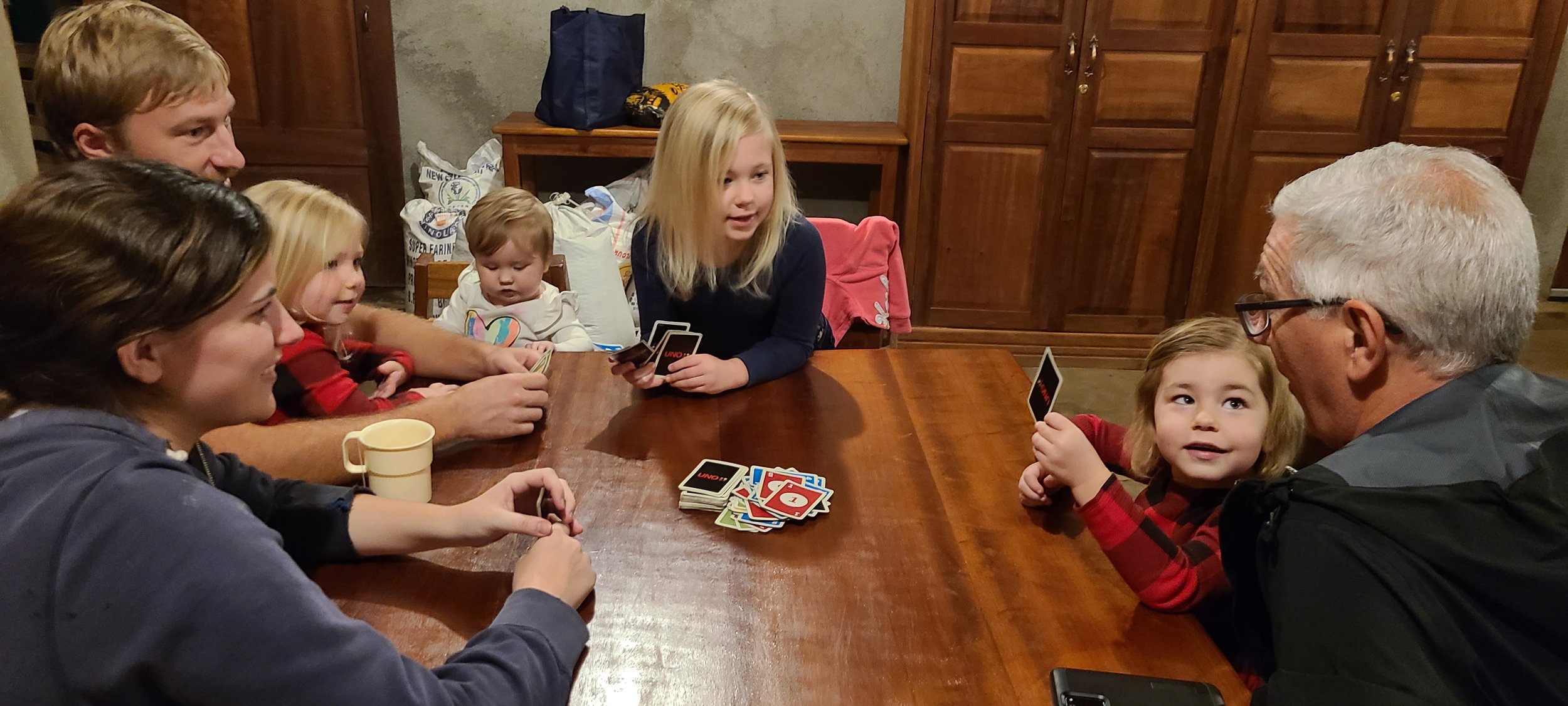 15 Uno.jpg