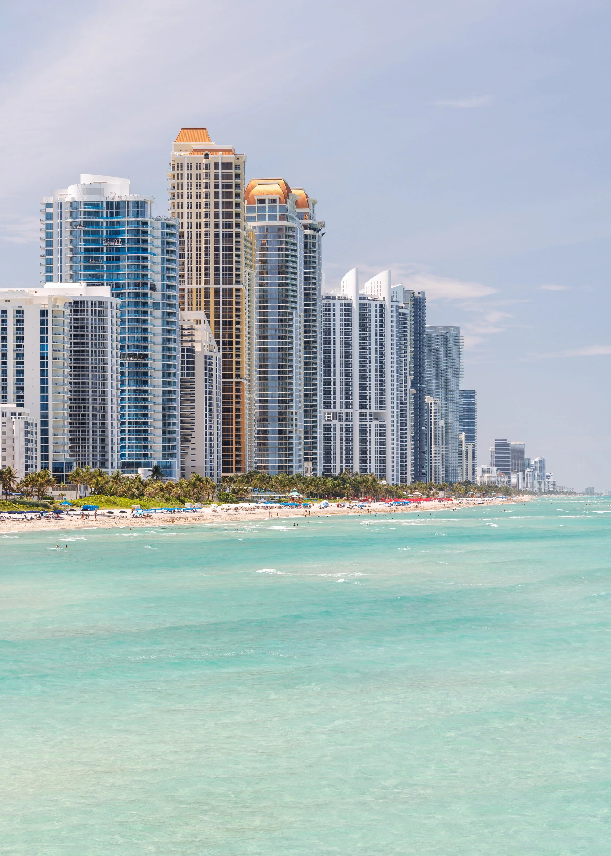 modern-skyline-of-miami-with-towering-skyscrapers-2026-03-25-09-47-43-utc.jpg
