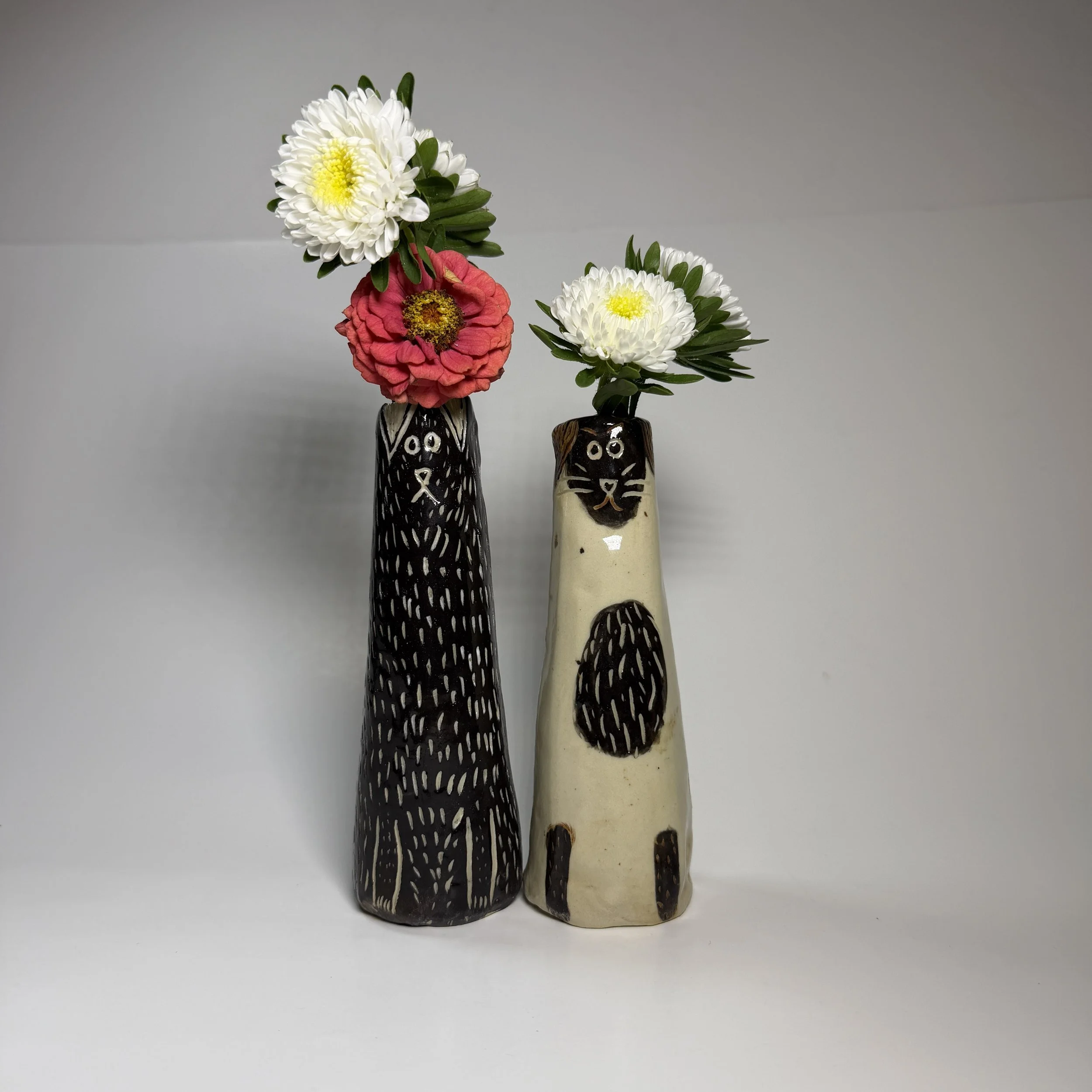 Little Best Friend Bud Vase — Black or Cream