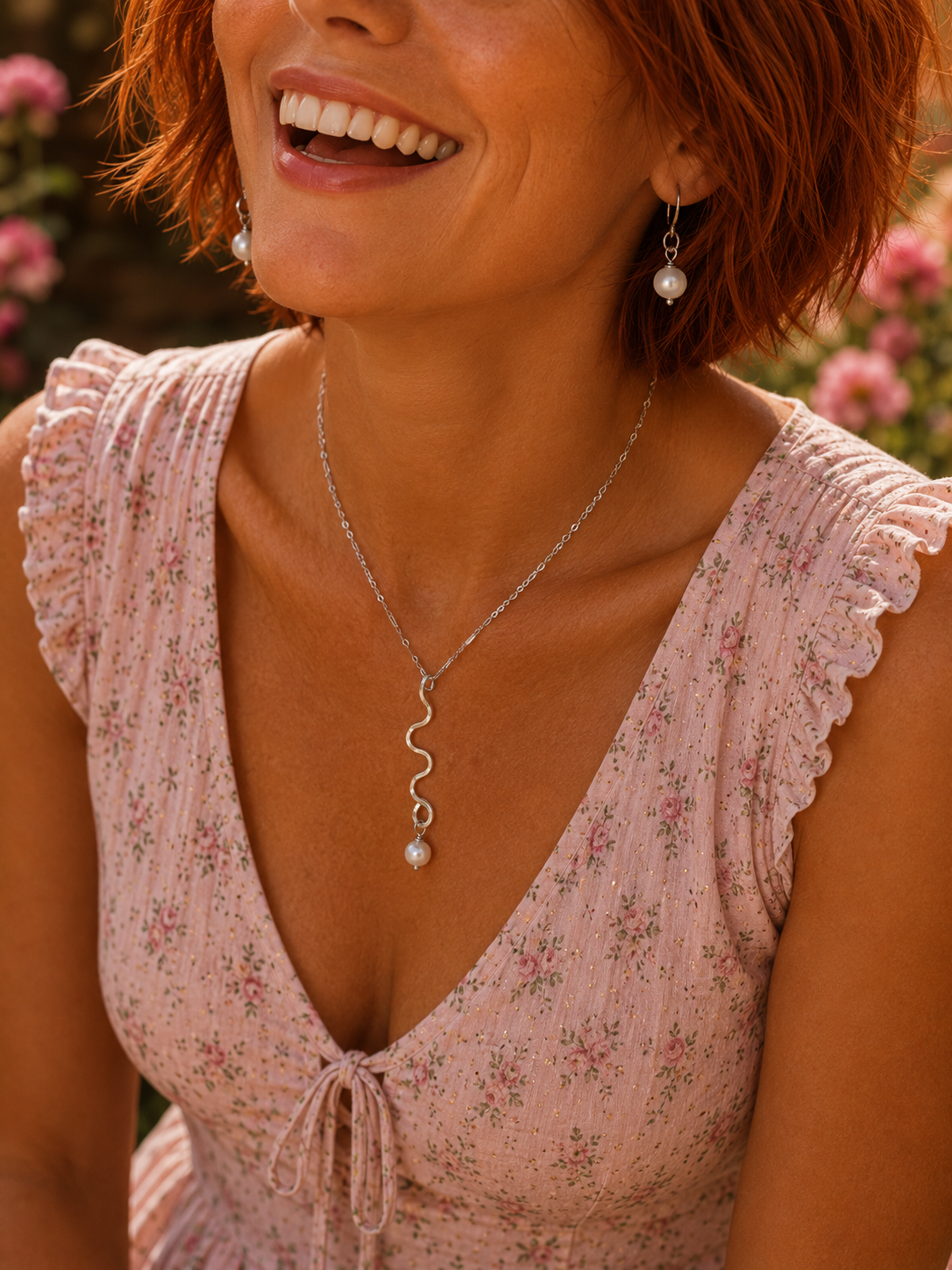 Pearls Ago go with Life neck 1.png