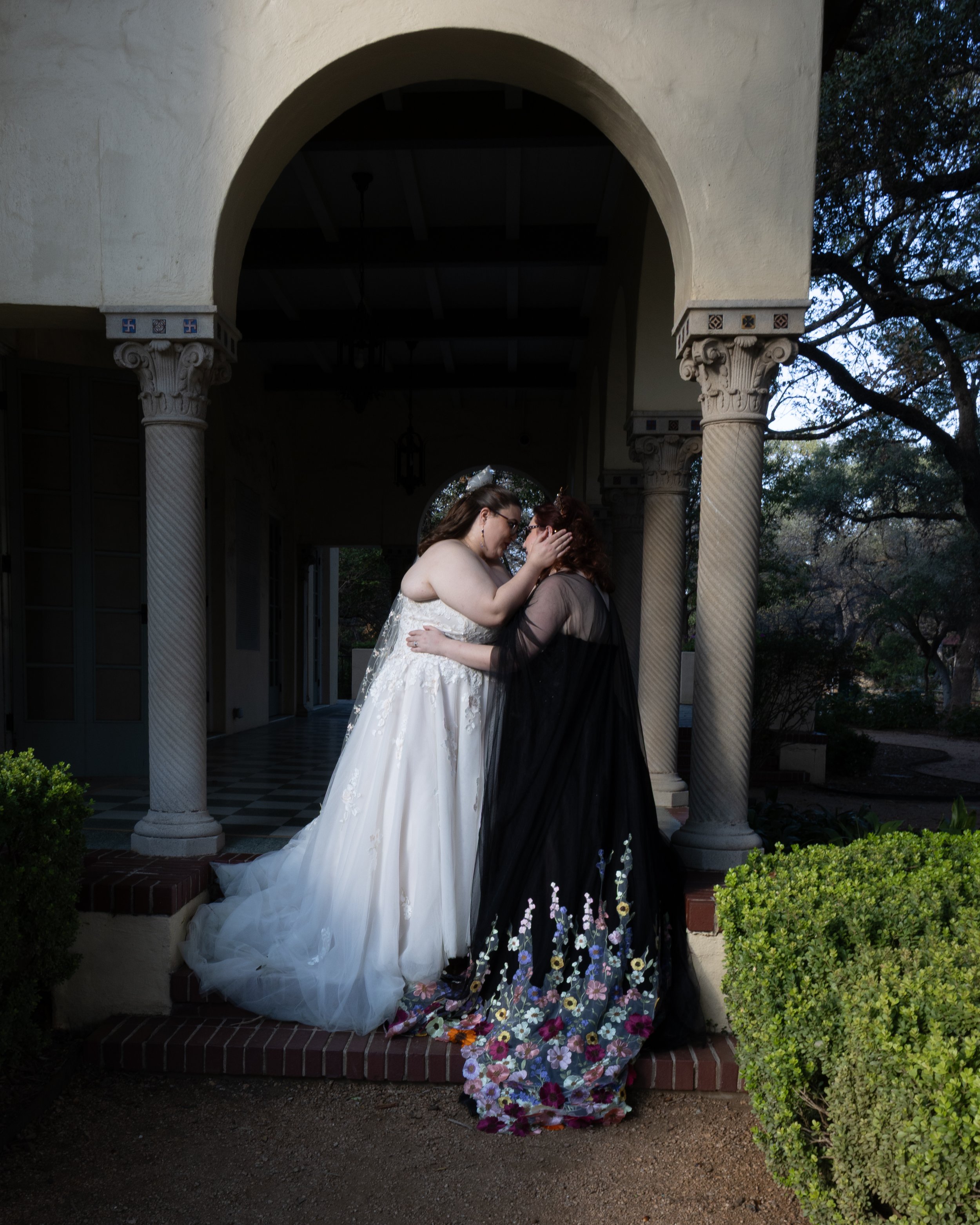 Editorial Romance