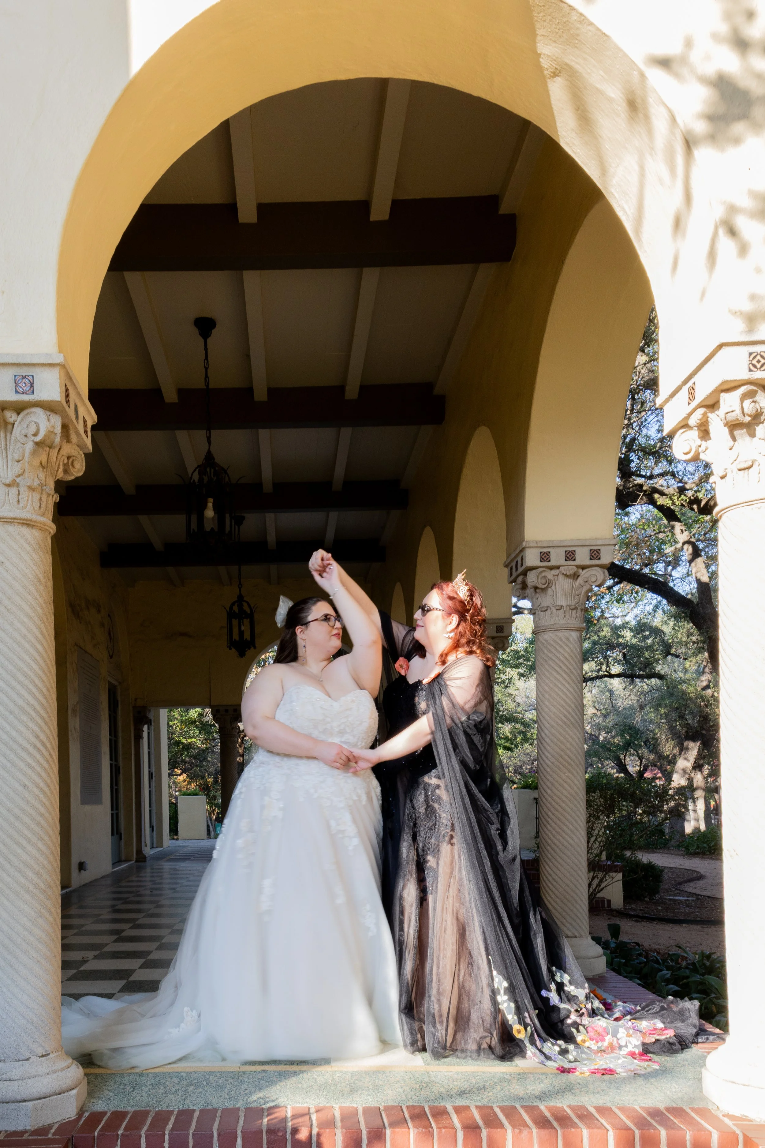 ClareAndDeanna-6153.jpg