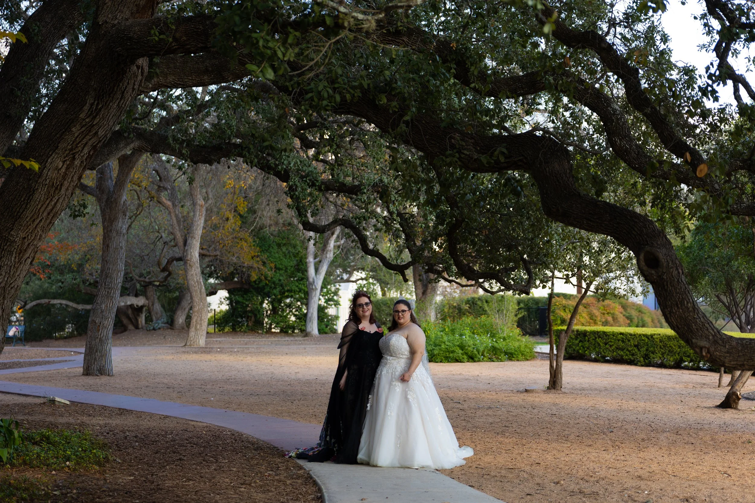 ClareAndDeanna-5903.jpg