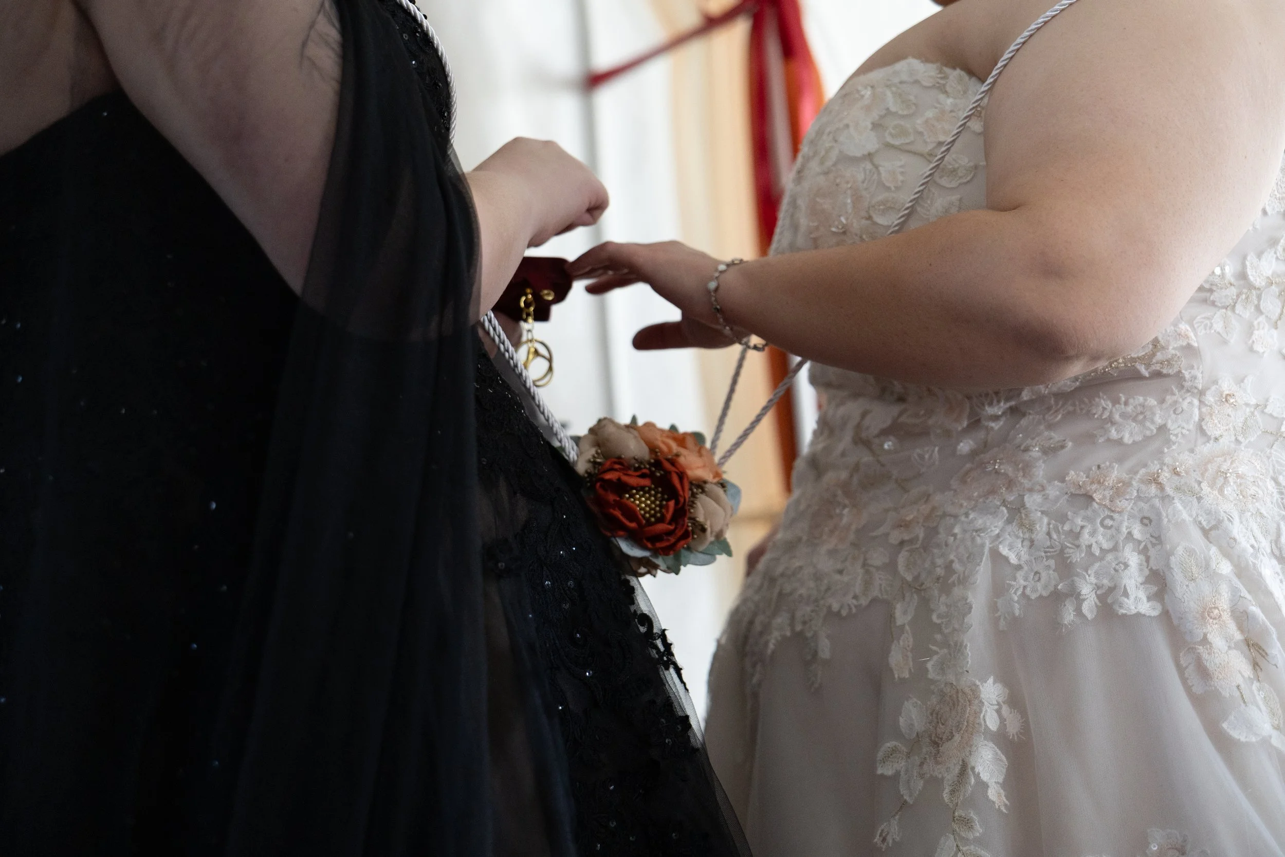 ClareAndDeanna-4982.jpg