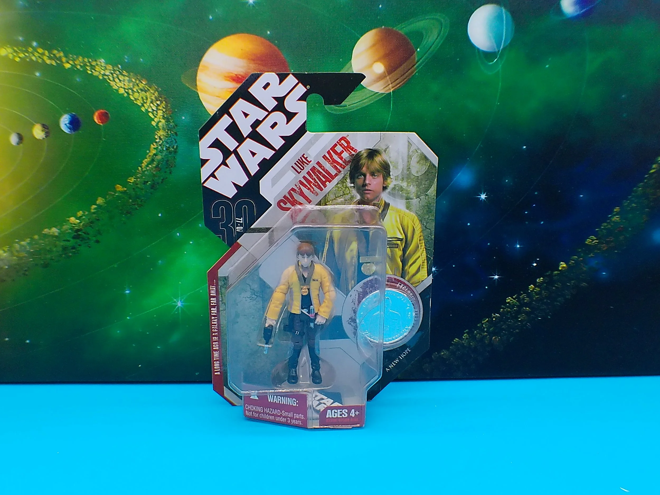 Star Wars 30th Anniversary Luke Skywalker Battle of Yavin Figure
