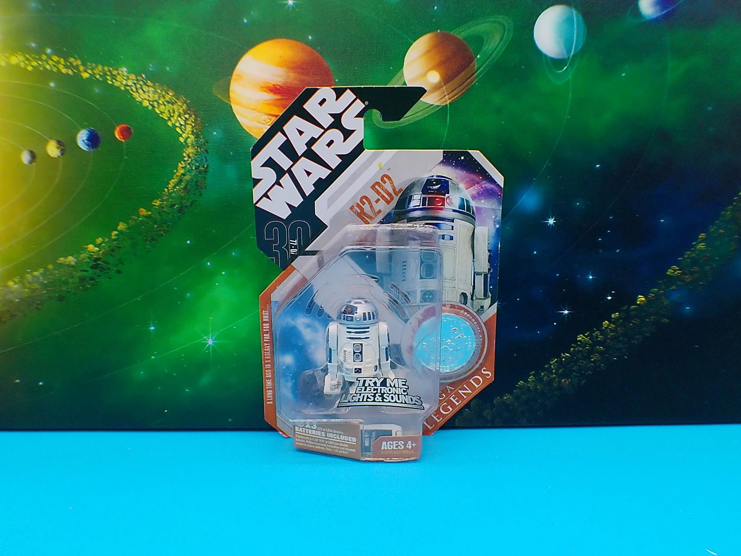 Star Wars 30th Anniversary R2-D2 Figure