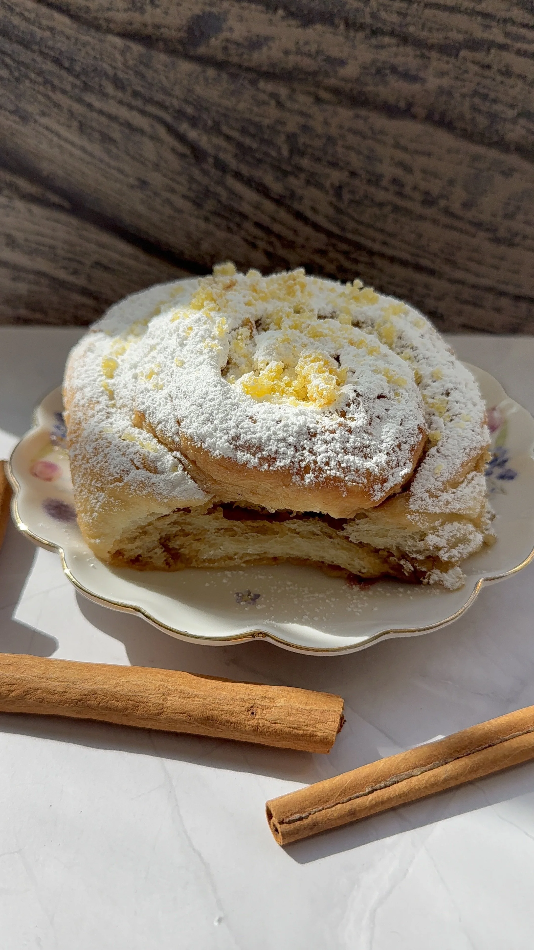 Icelandic Style Cinnamon Buns
