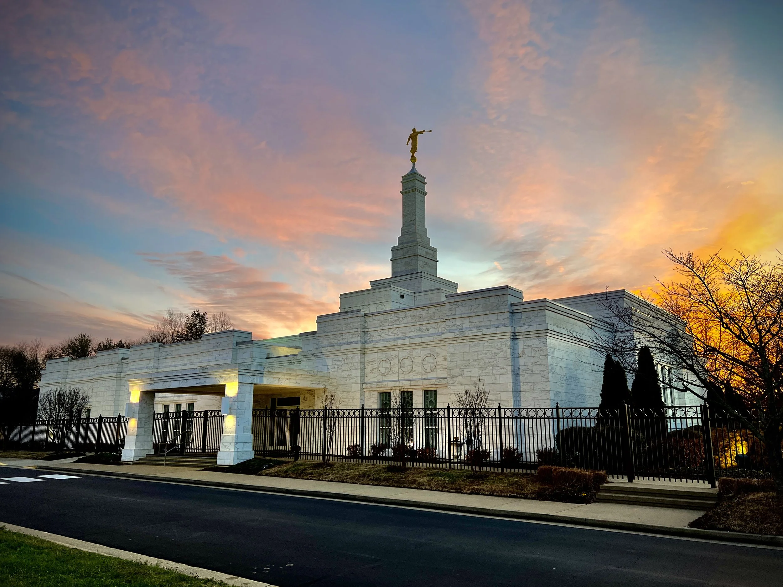 Nashville Tennessee Temple.jpg