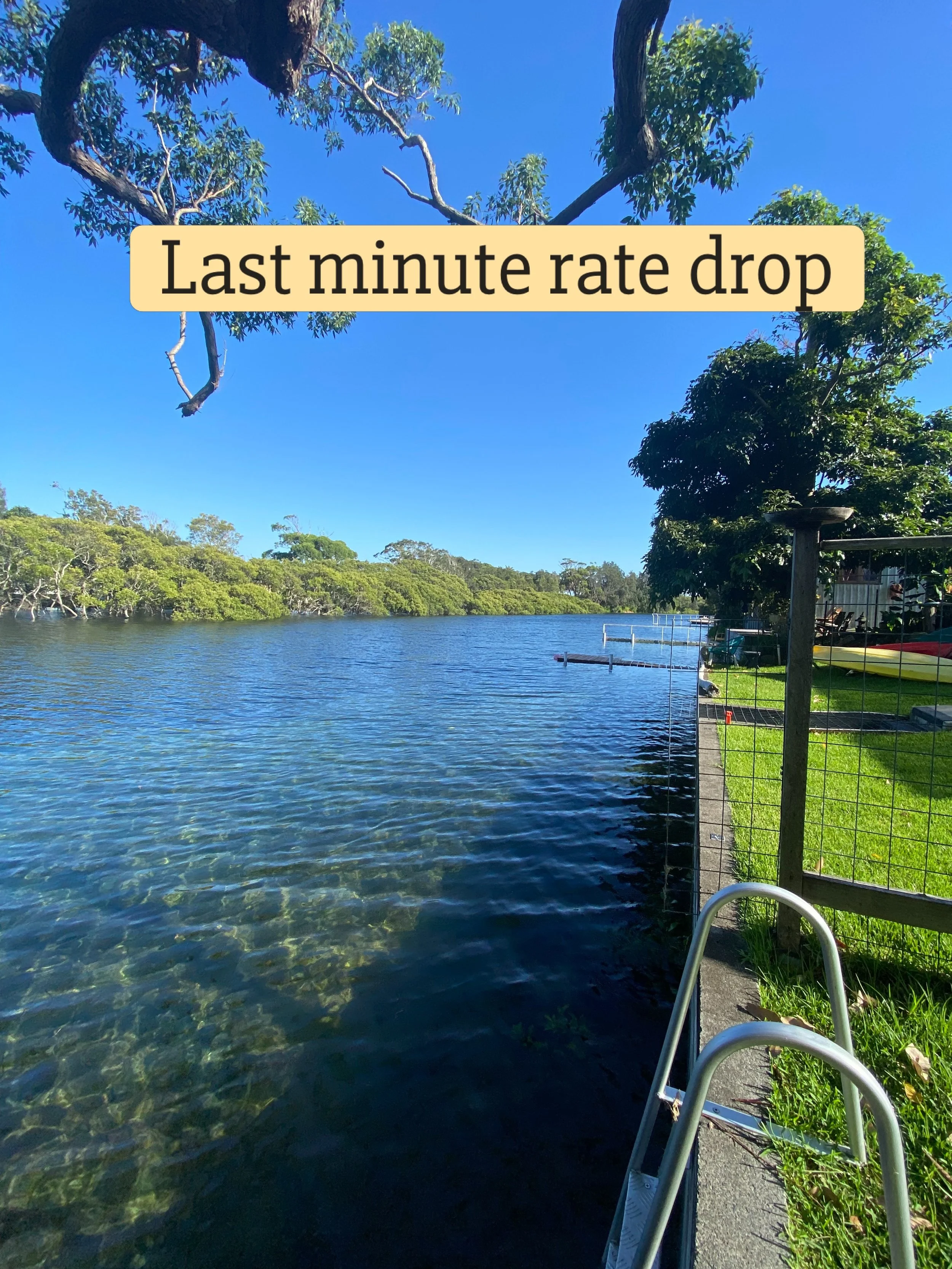 We&rsquo;re dropped our Currarong rates for the school holidays!

Reflections on Currarong Creek sleeps 8:
* 2 Queen beds
* 1 Tri-bunk (double under single)
* 1 King single

Full kitchen
Grass yard with direct access to creek
Gas BBQ 
Outdoor hot sho
