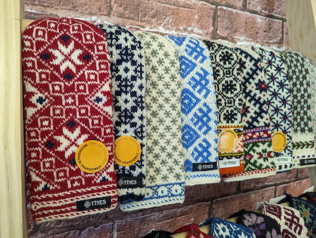 Designs &amp; Imports by Peach