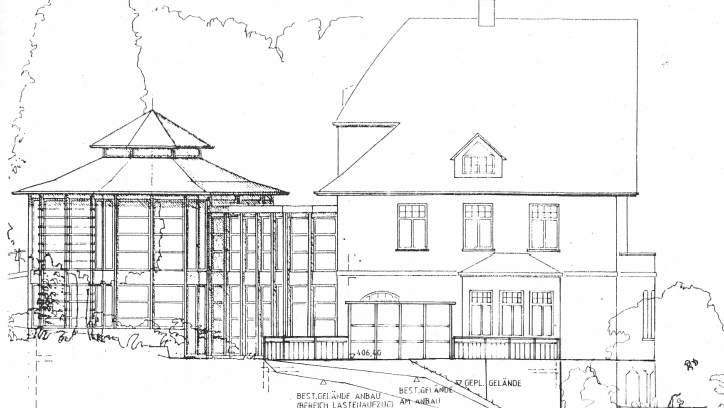 Architektonischer Entwurf eines Hauses und eines Pavillons, handgezeichnet, mit Fenstern, Türen und Dachdetails.