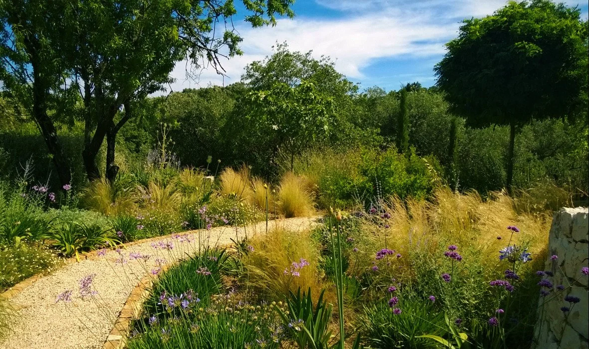 3a_Villa Koukos_Skoposdesign_Garden Path.jpg