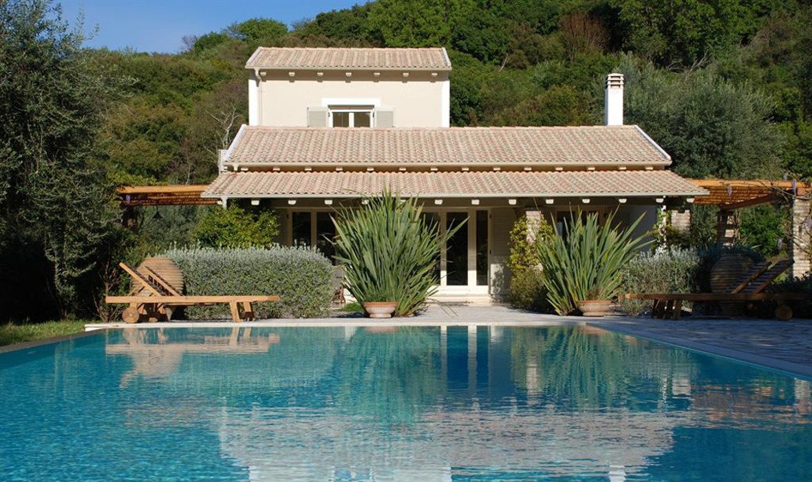 Koutsounada_Corfu_Skoposdesign_Pool Planting.JPG