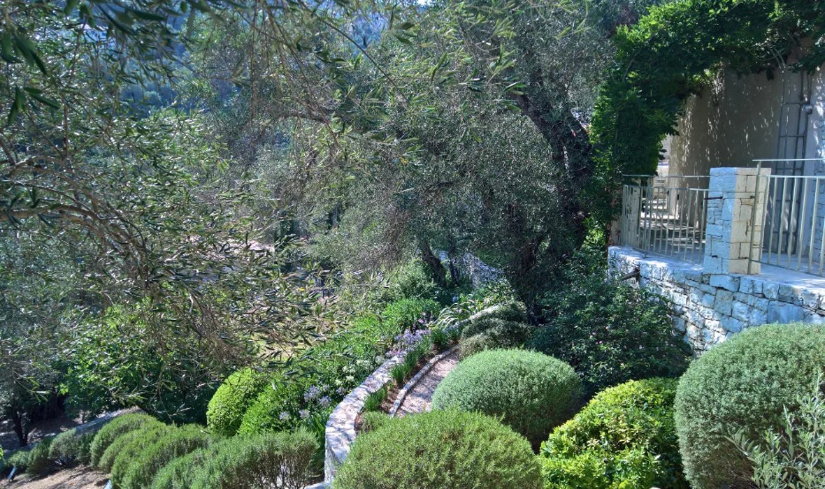 14_Villa Nafsika_SkoposDesign_Garden 5.jpg