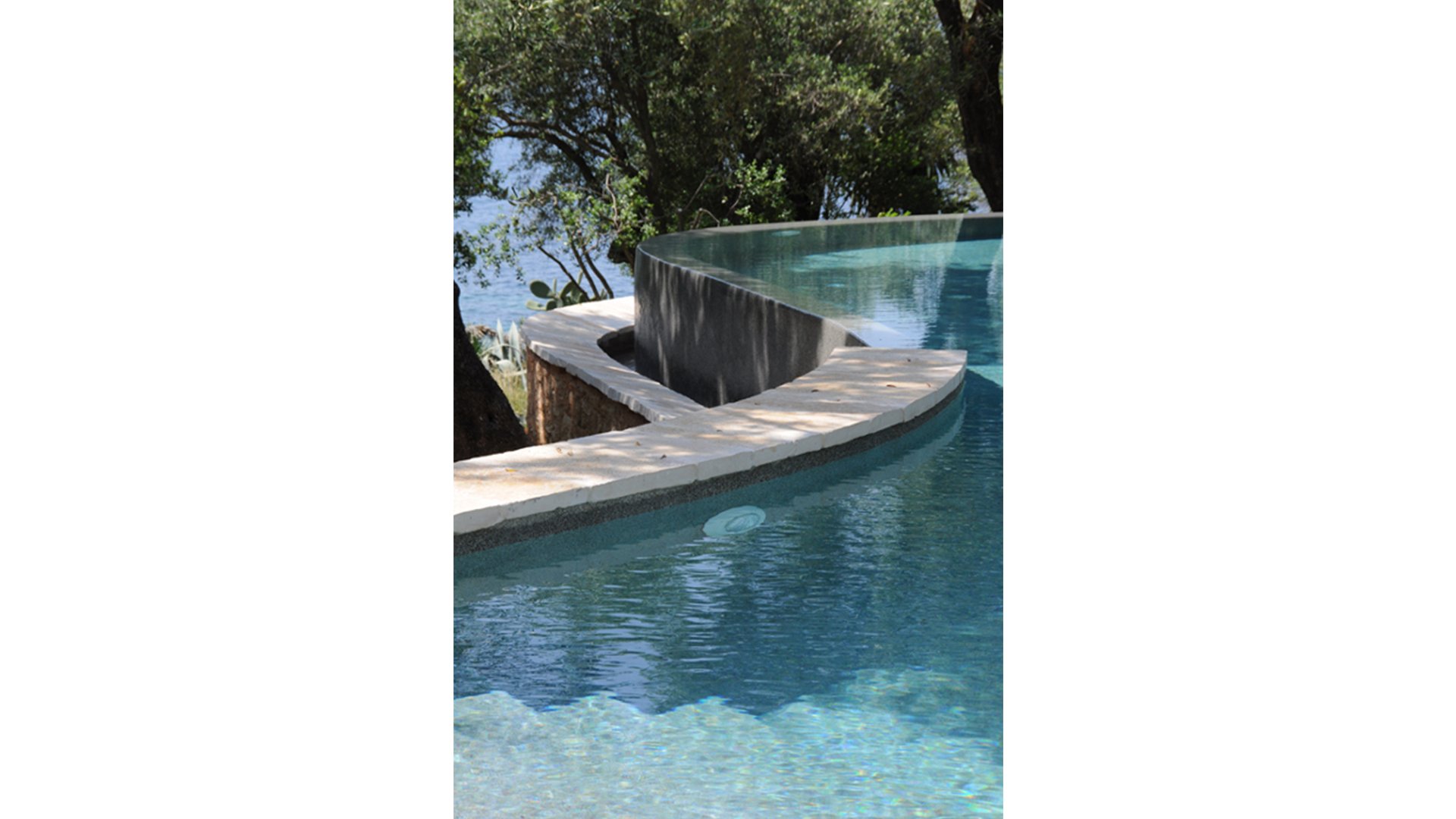 1_Villa Skinos_Skoposdesign_Poolw.jpg