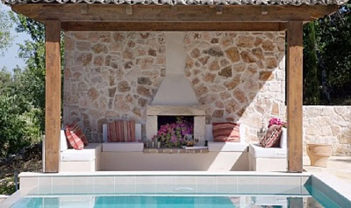 4_Annalena_Skoposdesign_Stone_Feature Fireplace.jpg