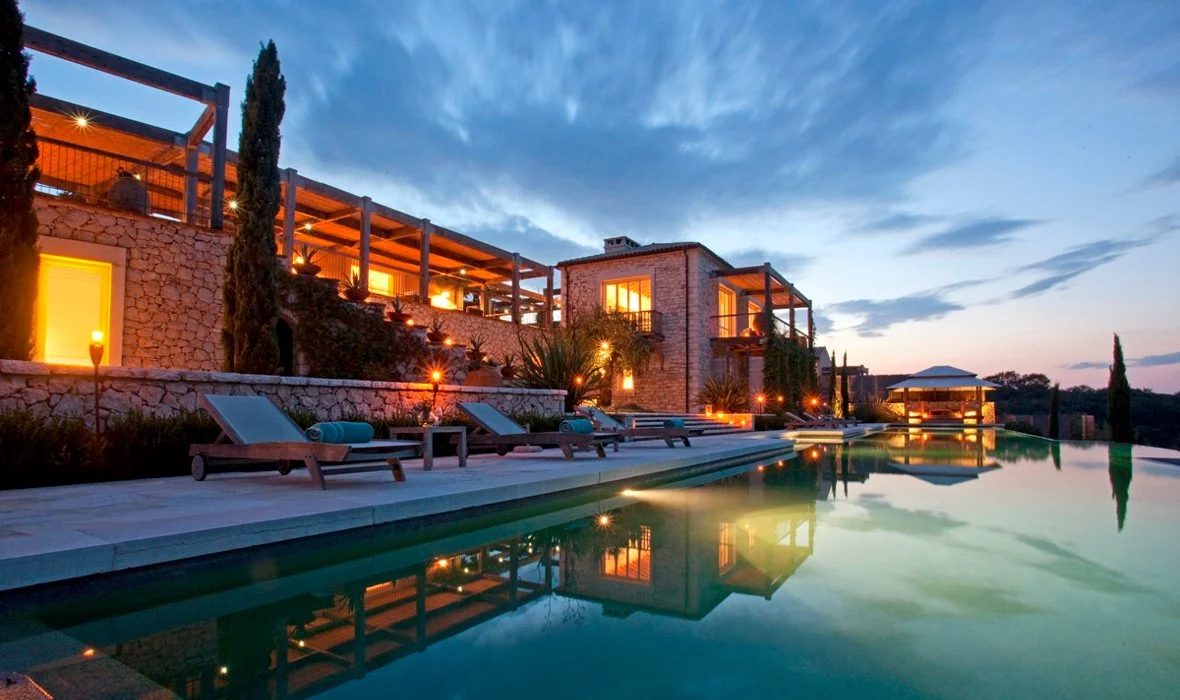 Villa Amalthea_Corfu_Skoposdesign_Architect_External lighting.JPG
