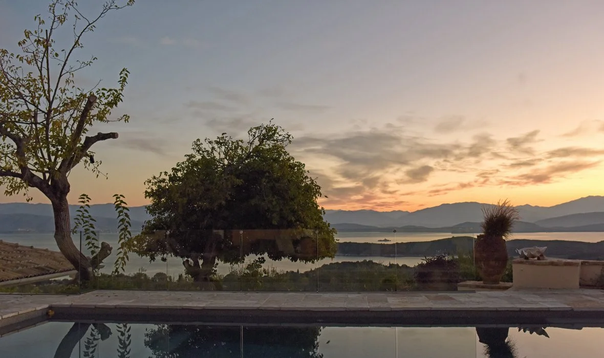 4_Katsafalata_Skoposdesign_Pool & View.JPG