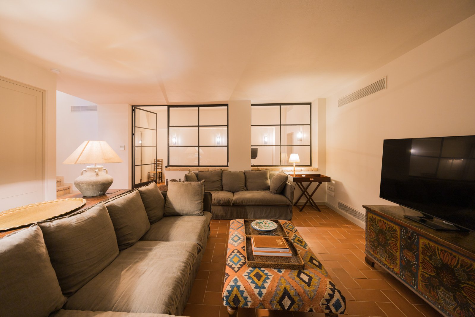 05-10-2024-Yialiskari-House-59.jpg