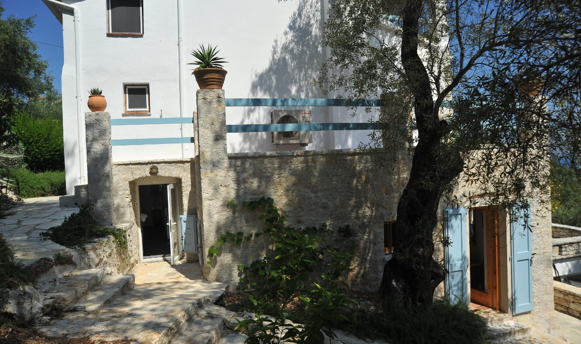 Skoposdesign_Old Olive Press_Agni_03.jpg