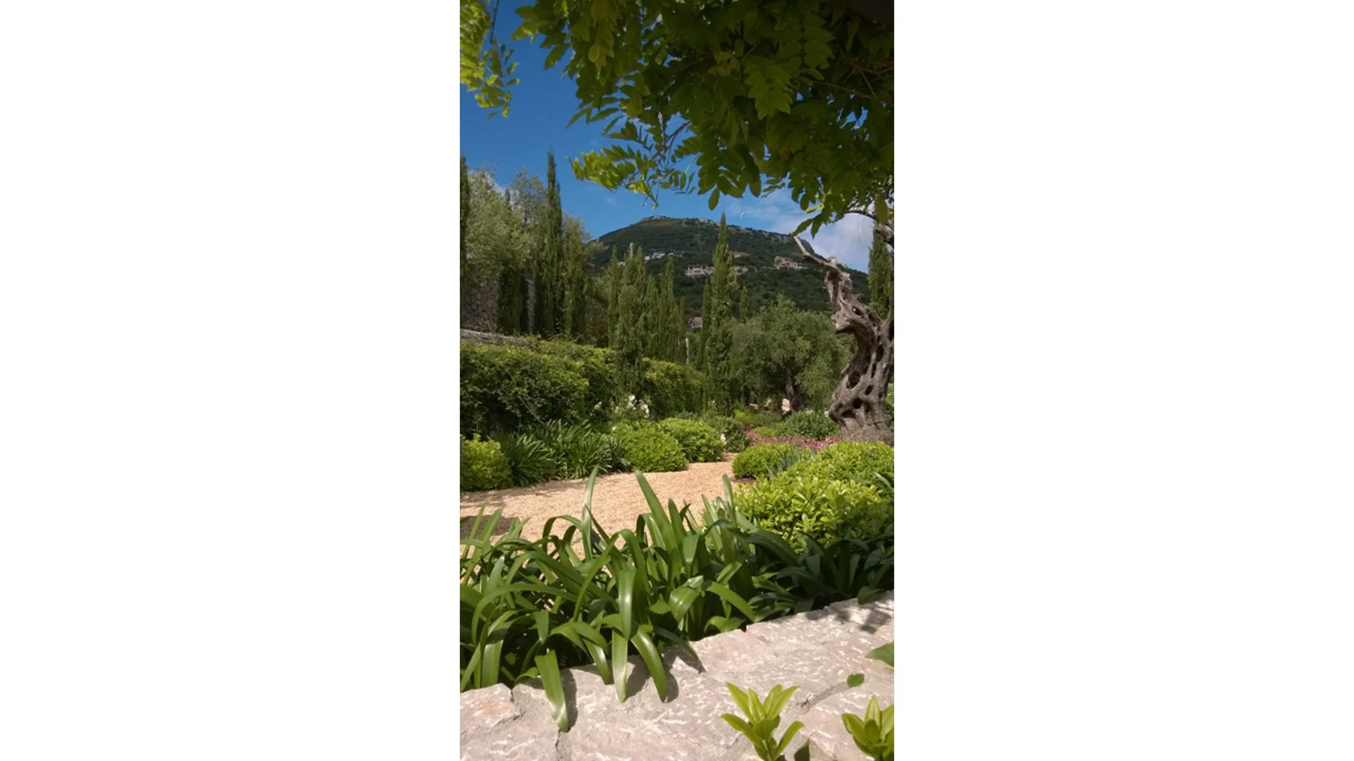 4_PV Costeletos_Skoposdesign_Garden Path.jpg