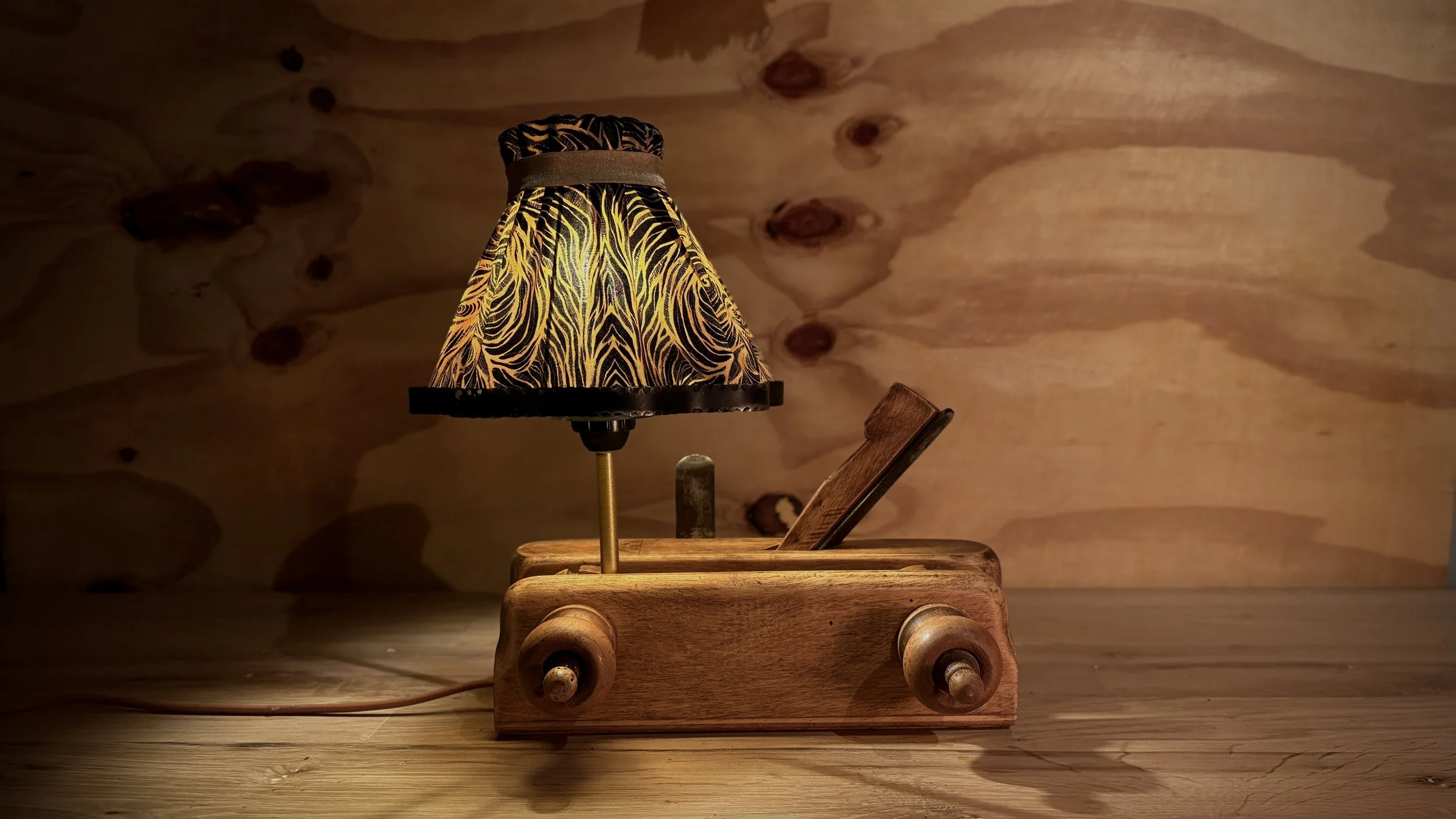Plain Lamp-Ronka